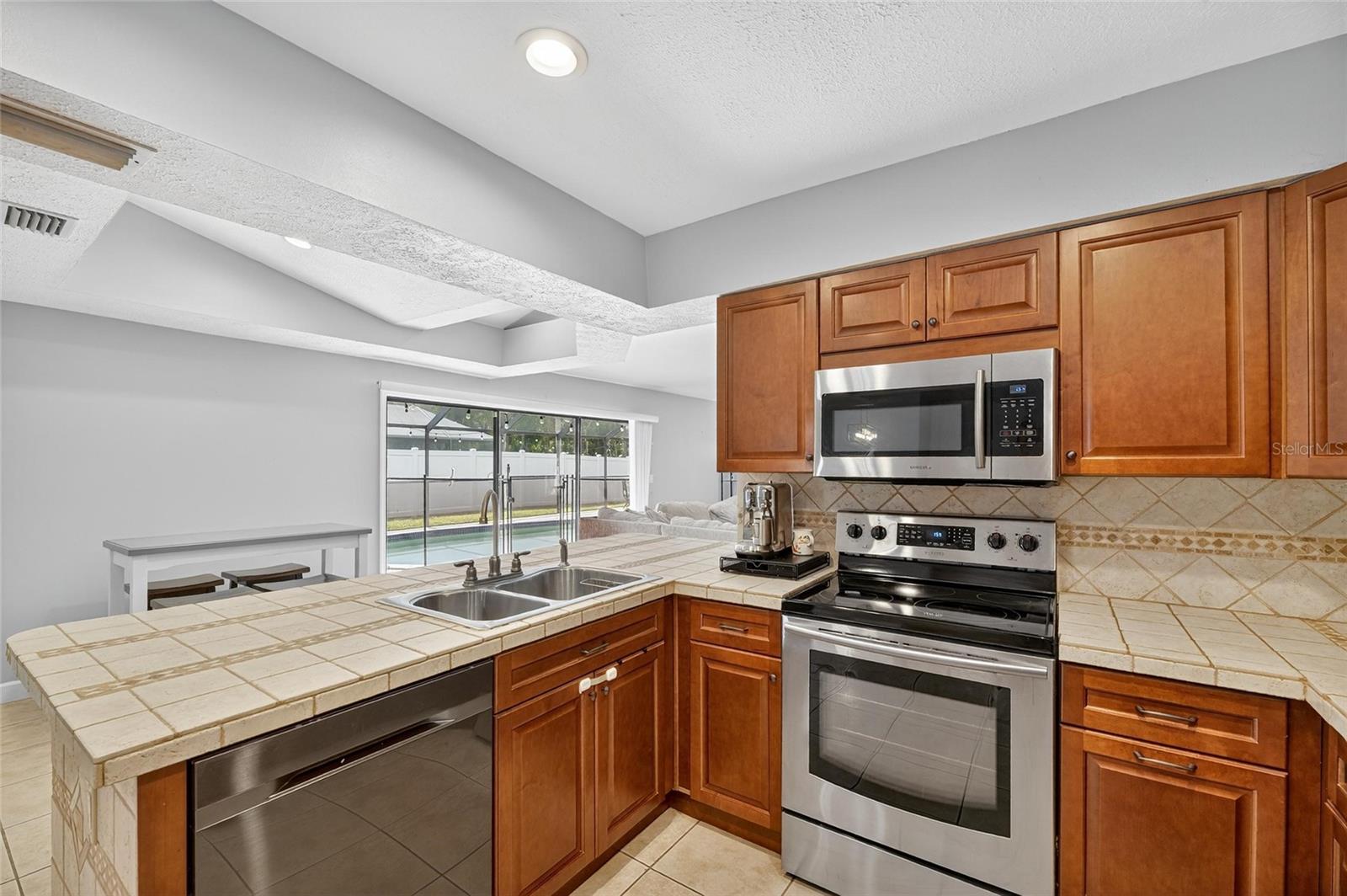 Image 13 of 47 For 15026 Rocky Ledge Drive