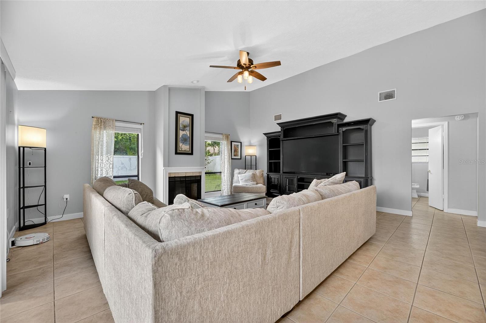 Image 17 of 47 For 15026 Rocky Ledge Drive