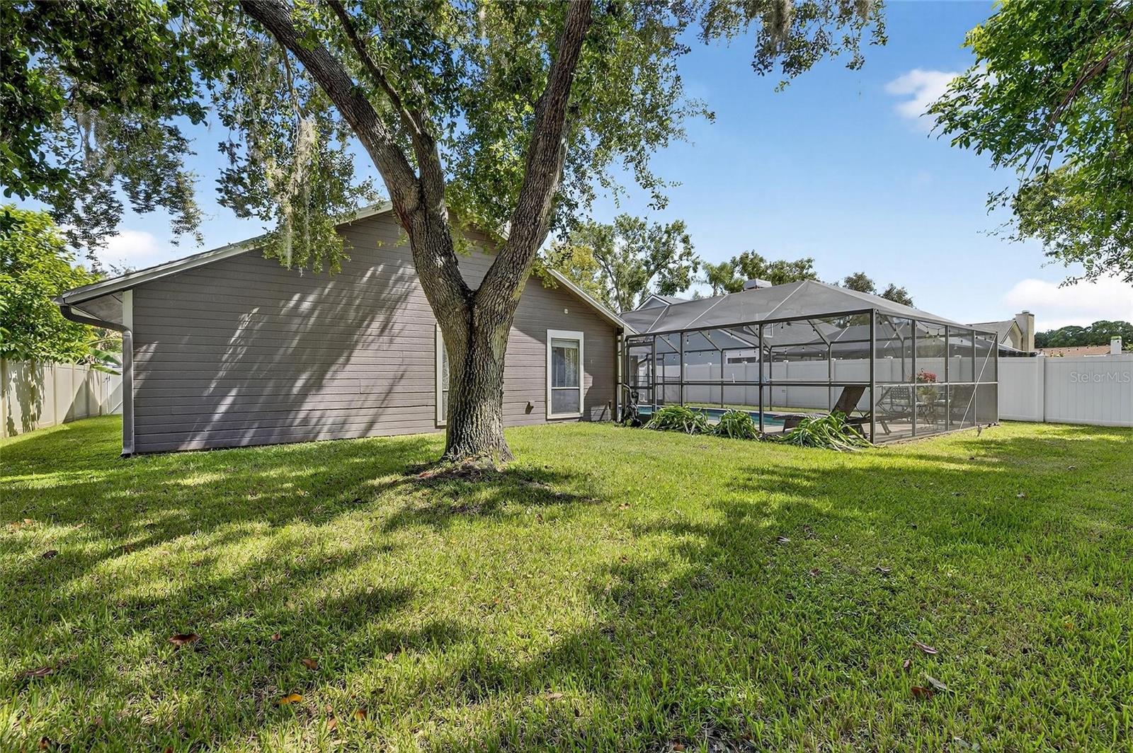 Image 38 of 47 For 15026 Rocky Ledge Drive