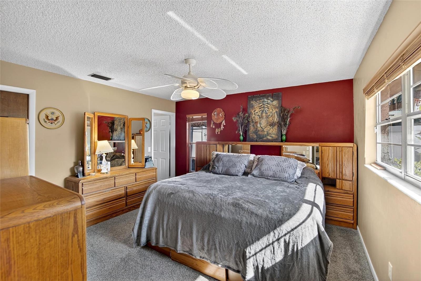 Image 27 of 47 For 508 Sovereign Court