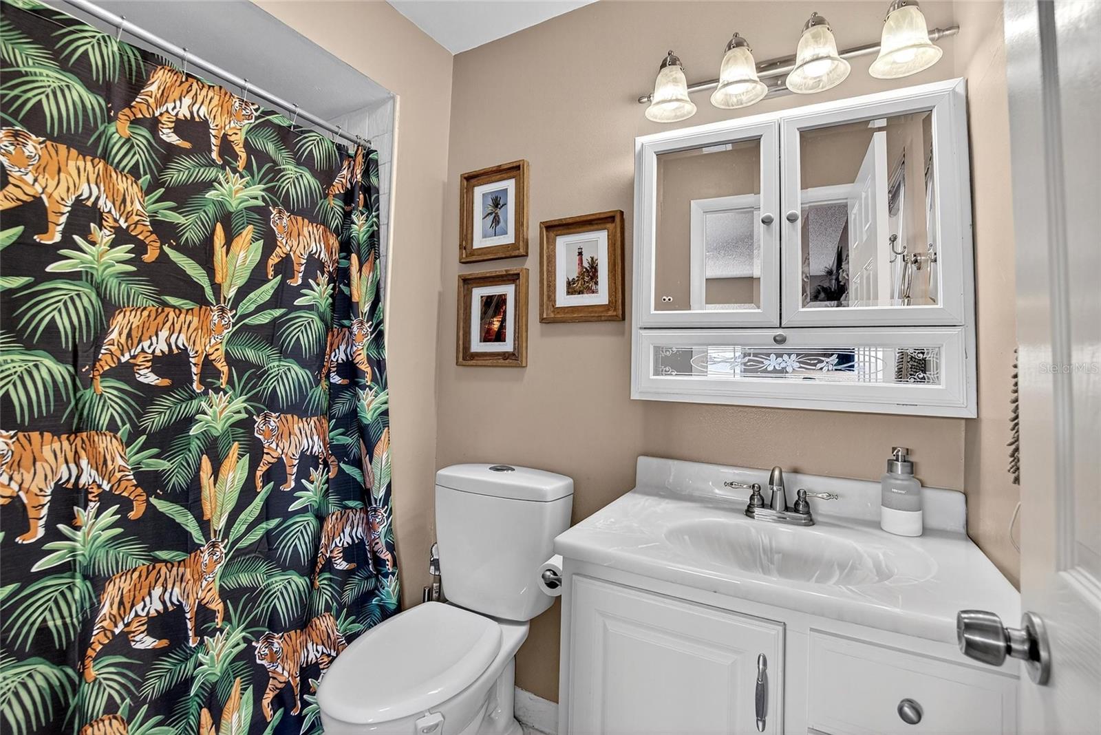 Image 29 of 47 For 508 Sovereign Court