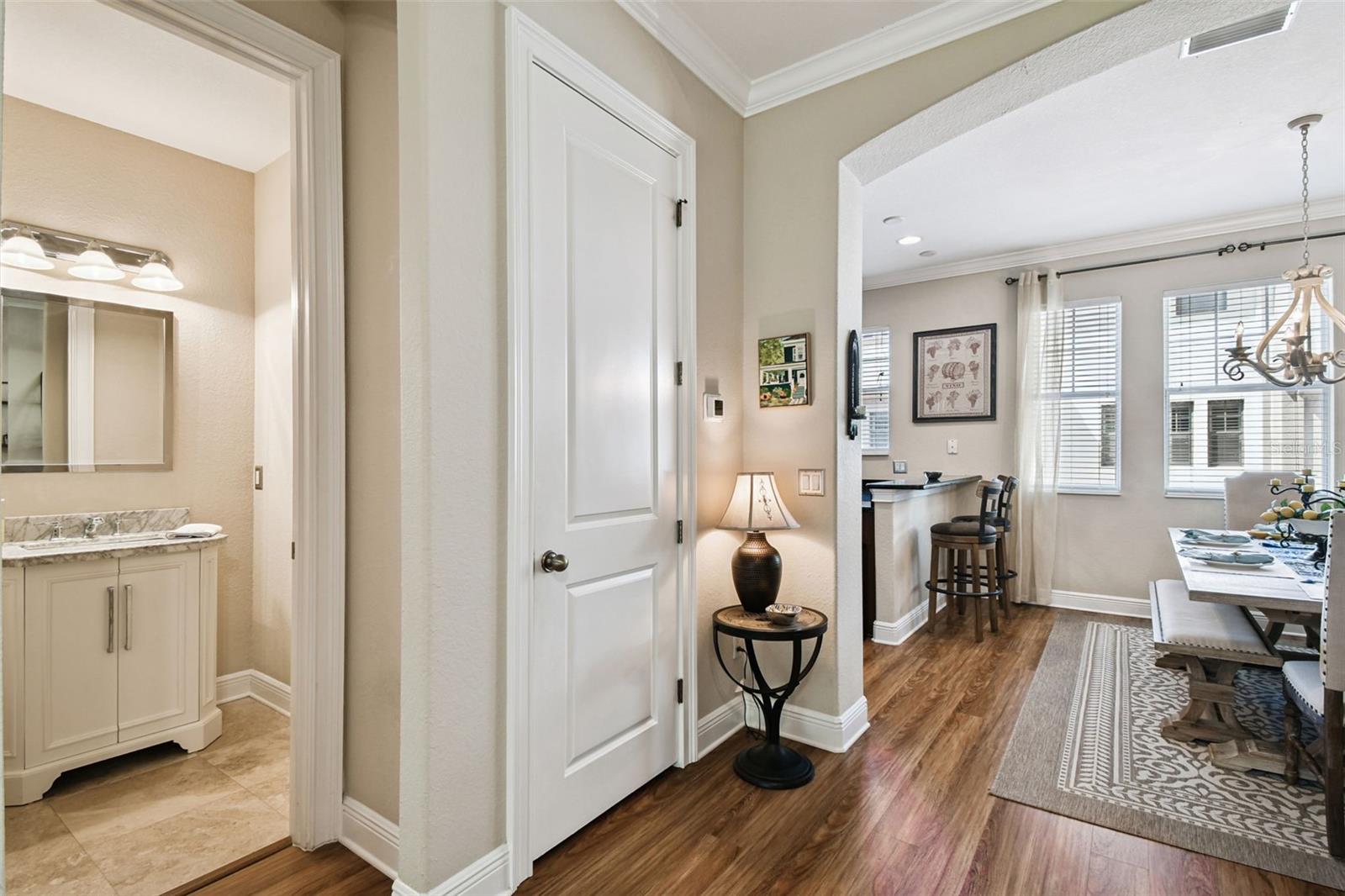 Image 24 of 58 For 6021 Printery Street 103