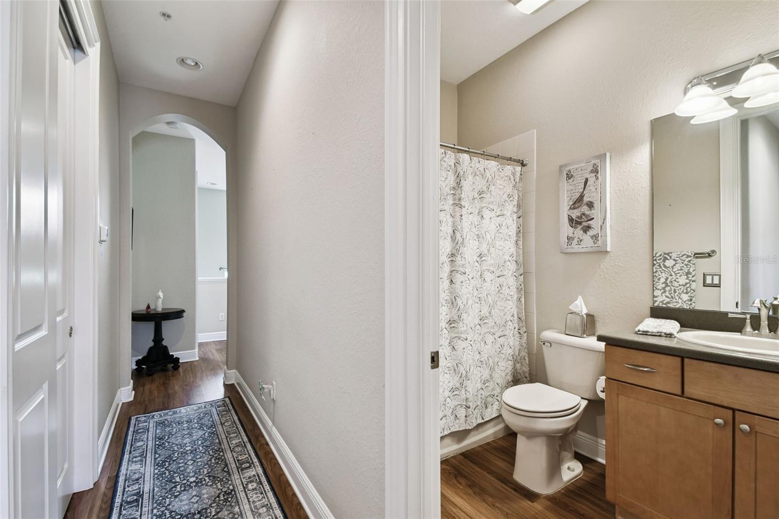Image 34 of 58 For 6021 Printery Street 103