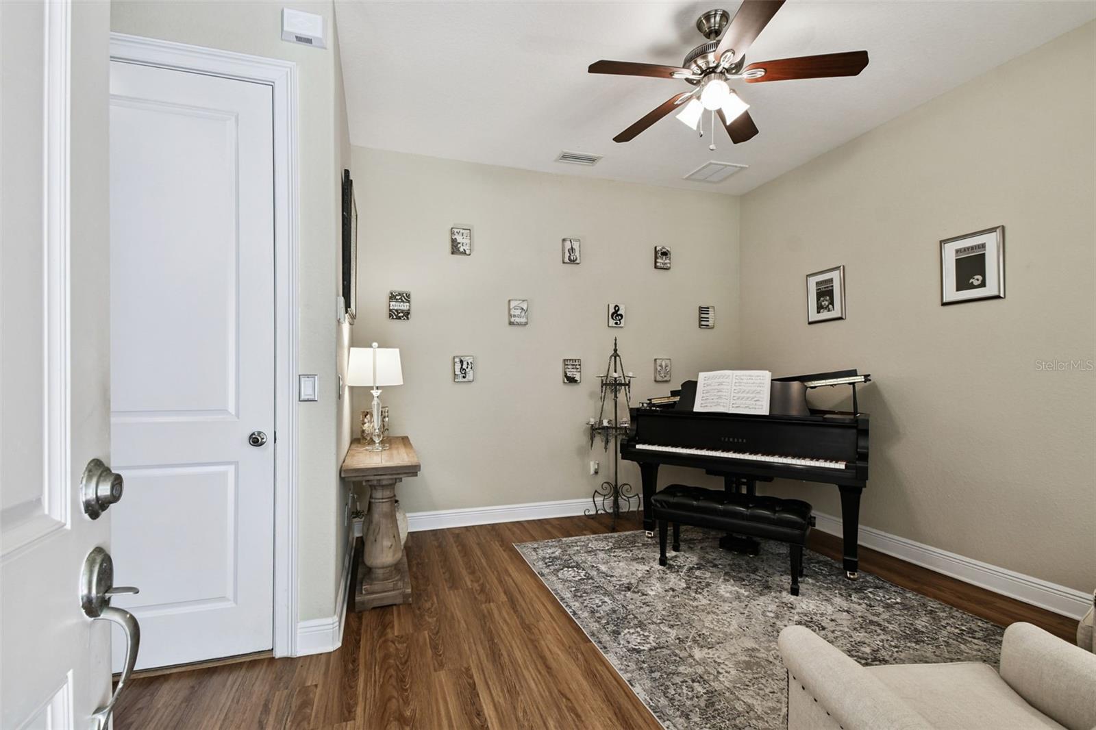 Image 4 of 58 For 6021 Printery Street 103