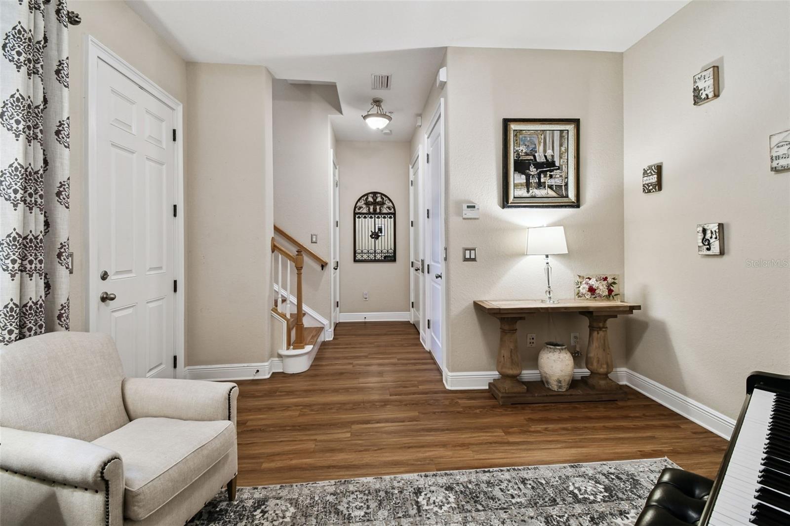 Image 6 of 58 For 6021 Printery Street 103