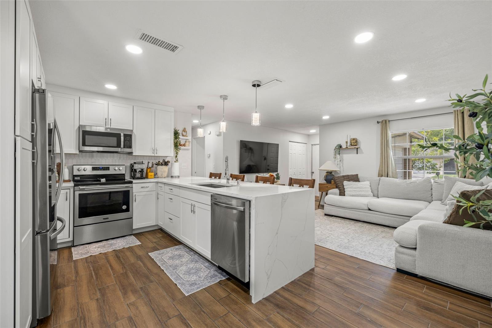 Image 12 of 35 For 14002 Arbor Knoll Circle