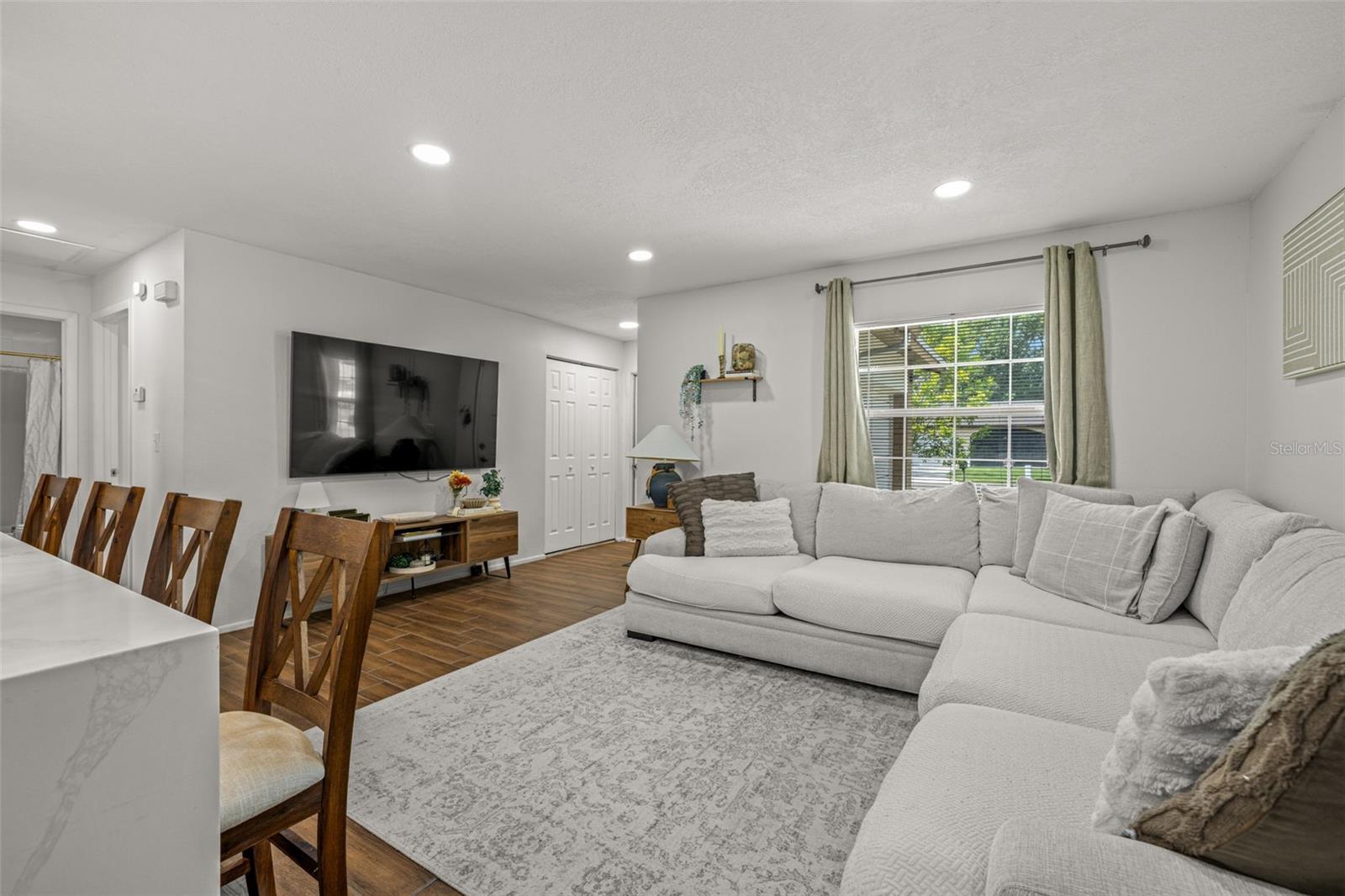 Image 9 of 35 For 14002 Arbor Knoll Circle
