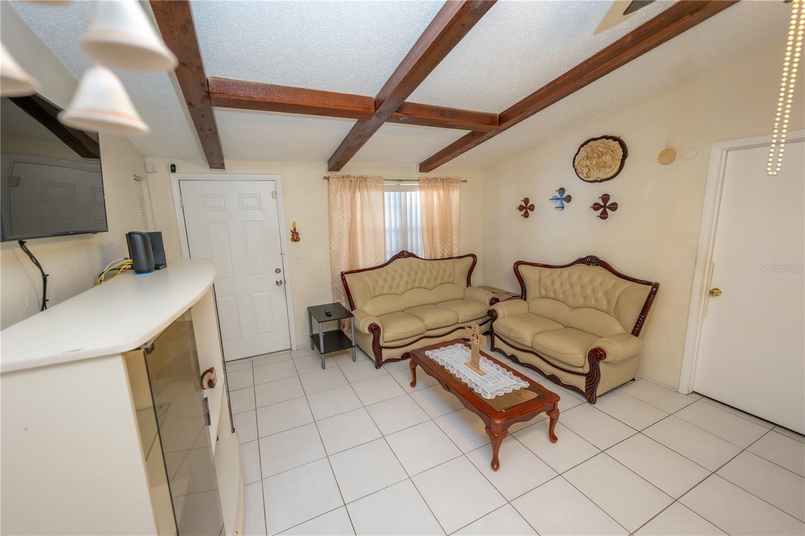 Image 14 of 54 For 9120 Sandcroft Court