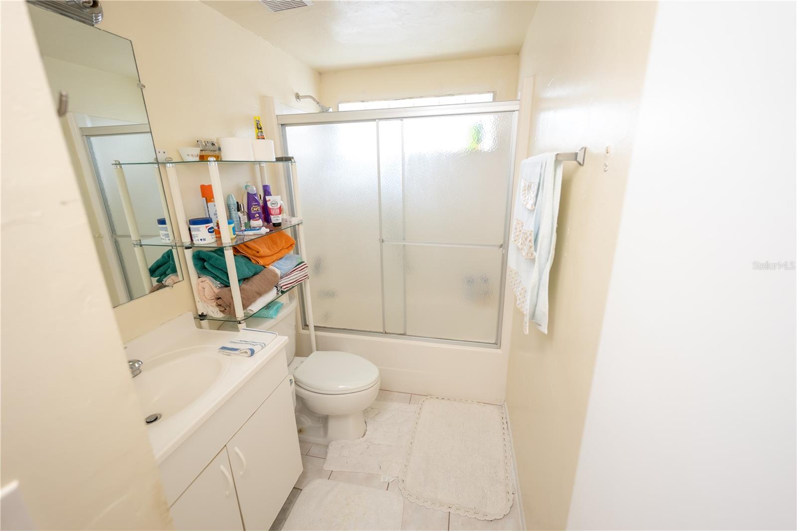 Image 26 of 54 For 9120 Sandcroft Court