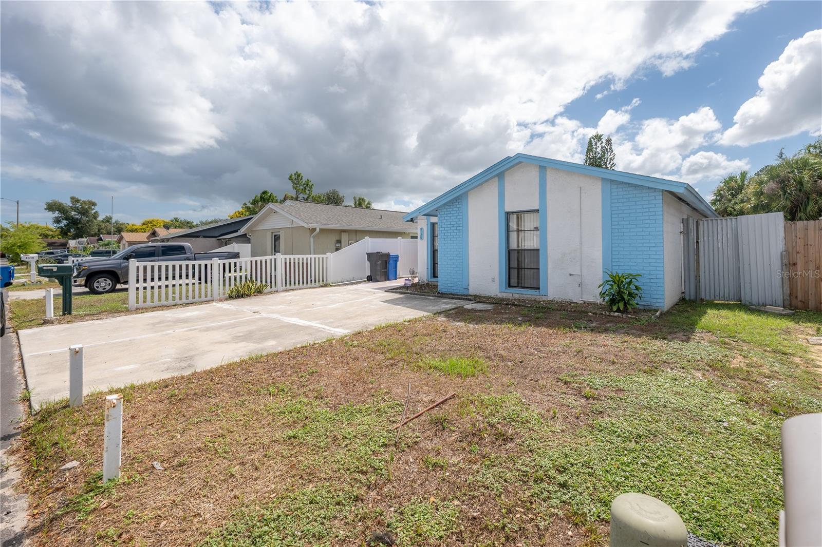 Image 5 of 54 For 9120 Sandcroft Court