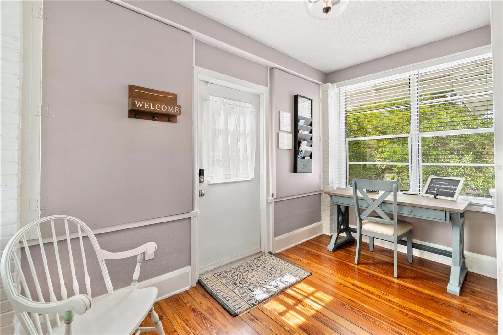 Image 3 of 40 For 1006 11th Avenue W