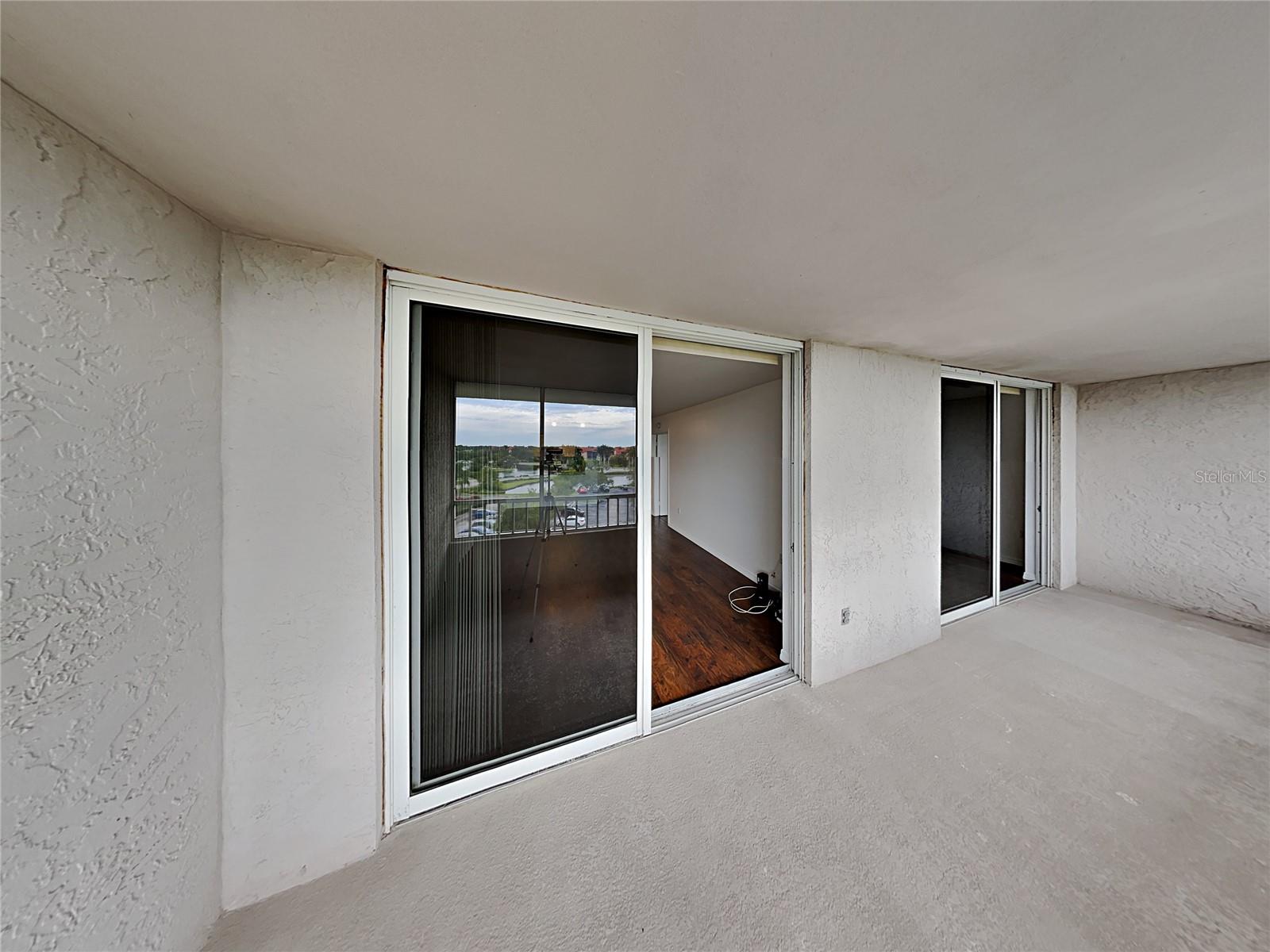 Image 10 of 24 For 2333 Feather Sound Drive C408