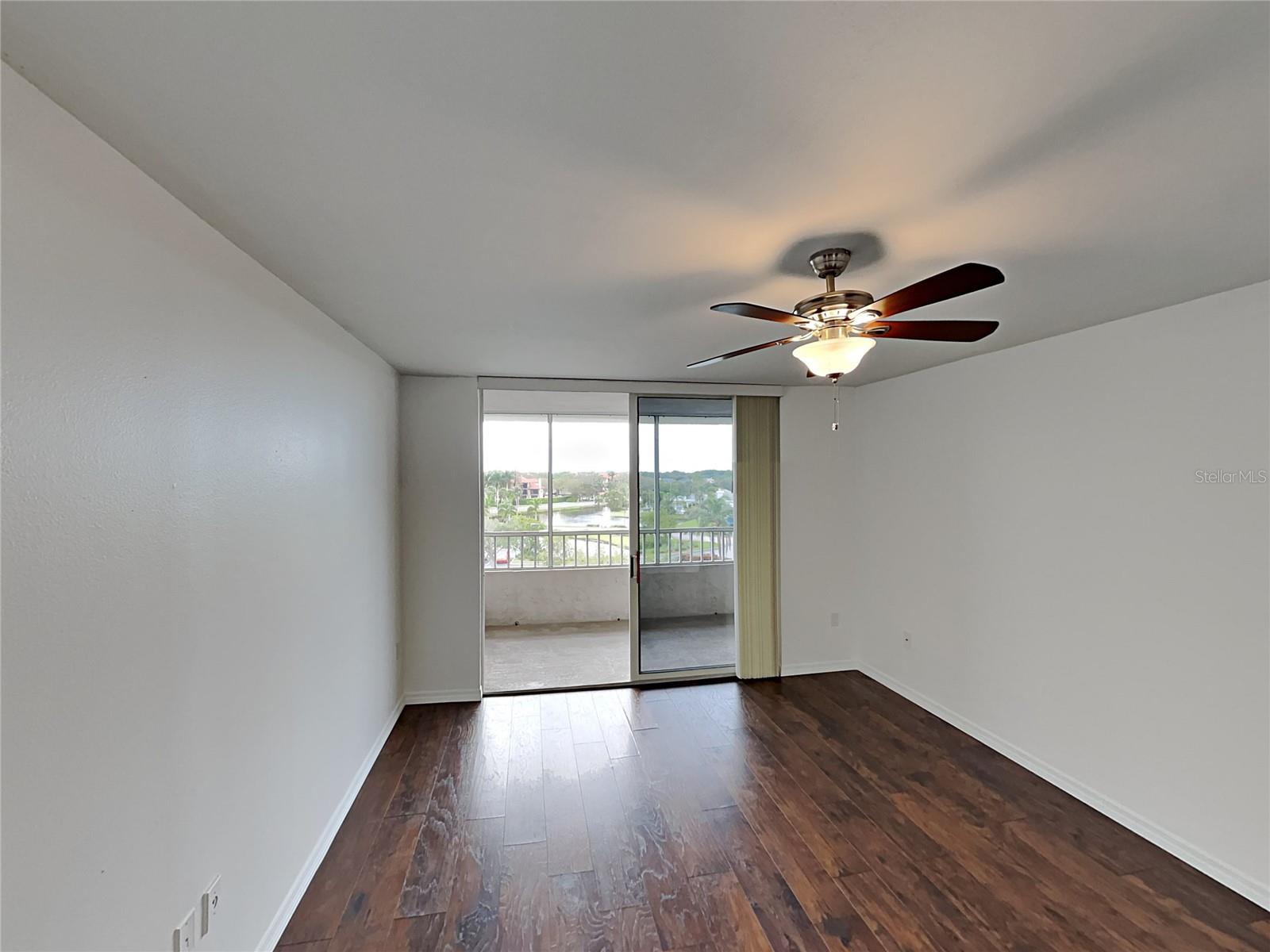 Image 19 of 24 For 2333 Feather Sound Drive C408