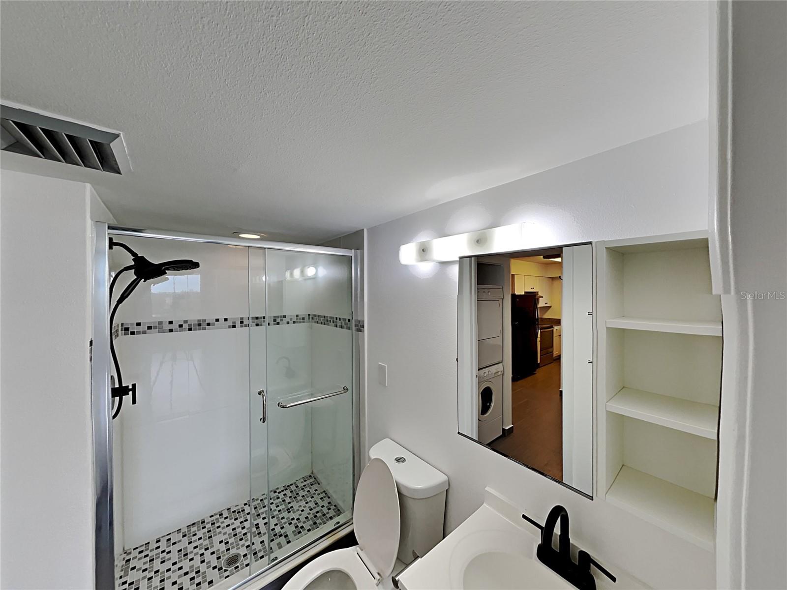 Image 21 of 24 For 2333 Feather Sound Drive C408