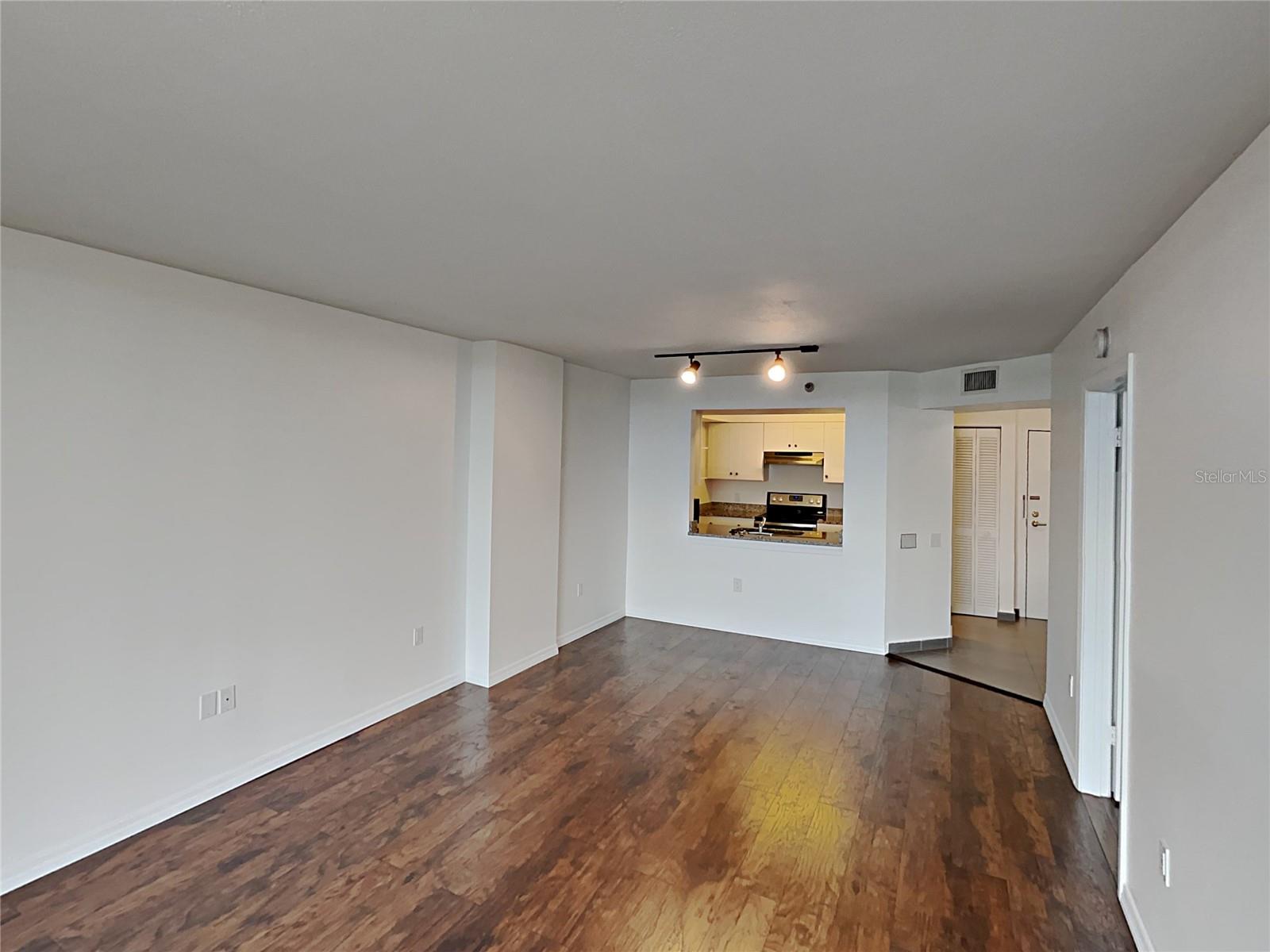 Image 5 of 24 For 2333 Feather Sound Drive C408