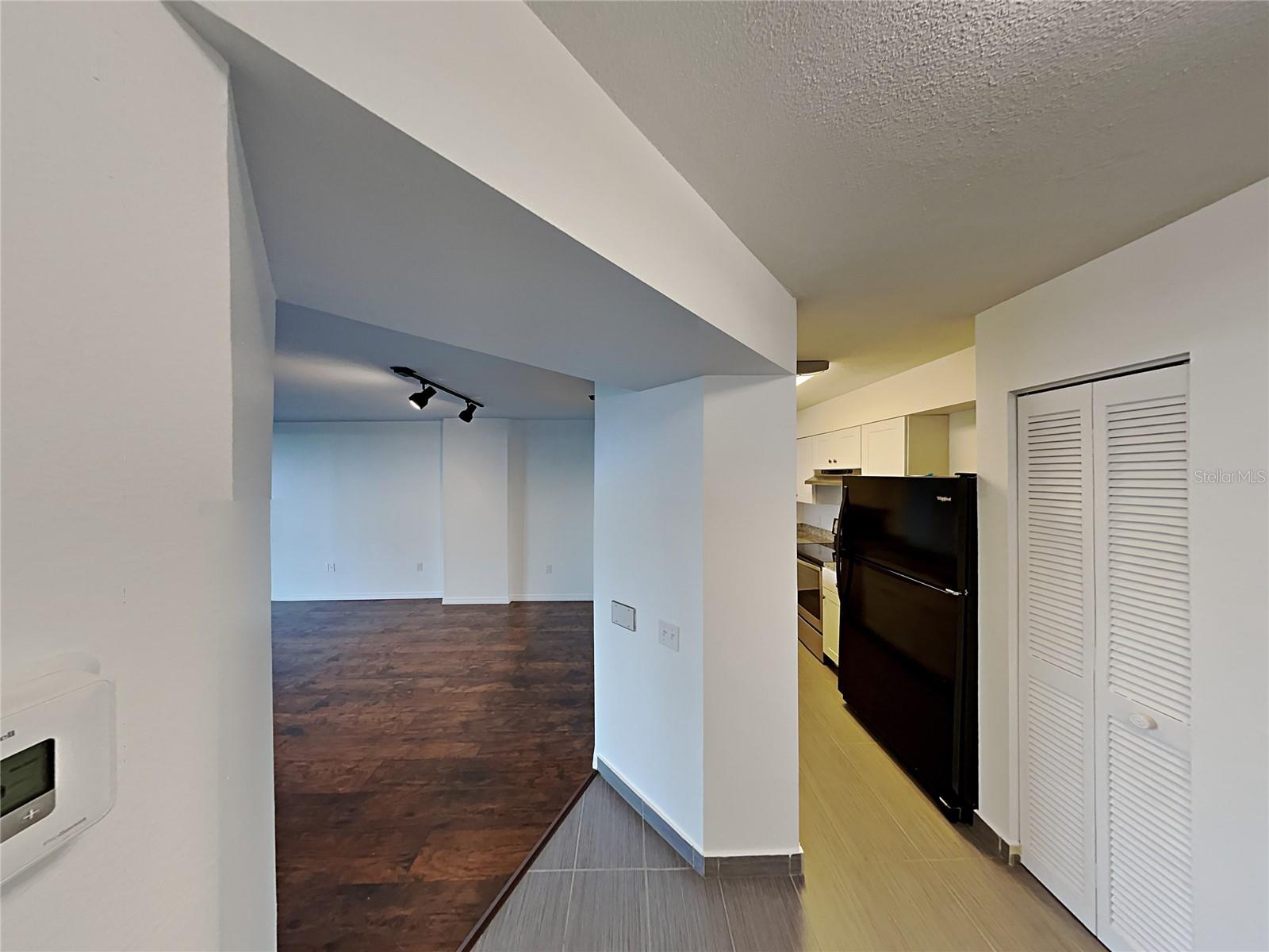 Image 6 of 24 For 2333 Feather Sound Drive C408