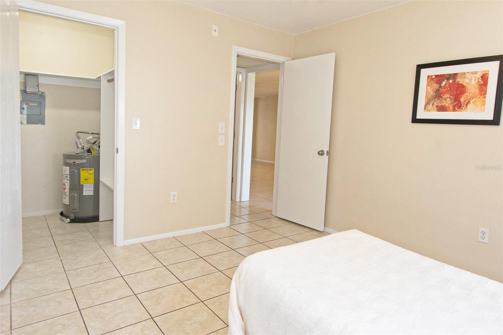 Image 17 of 21 For 1433 Belcher Road F11