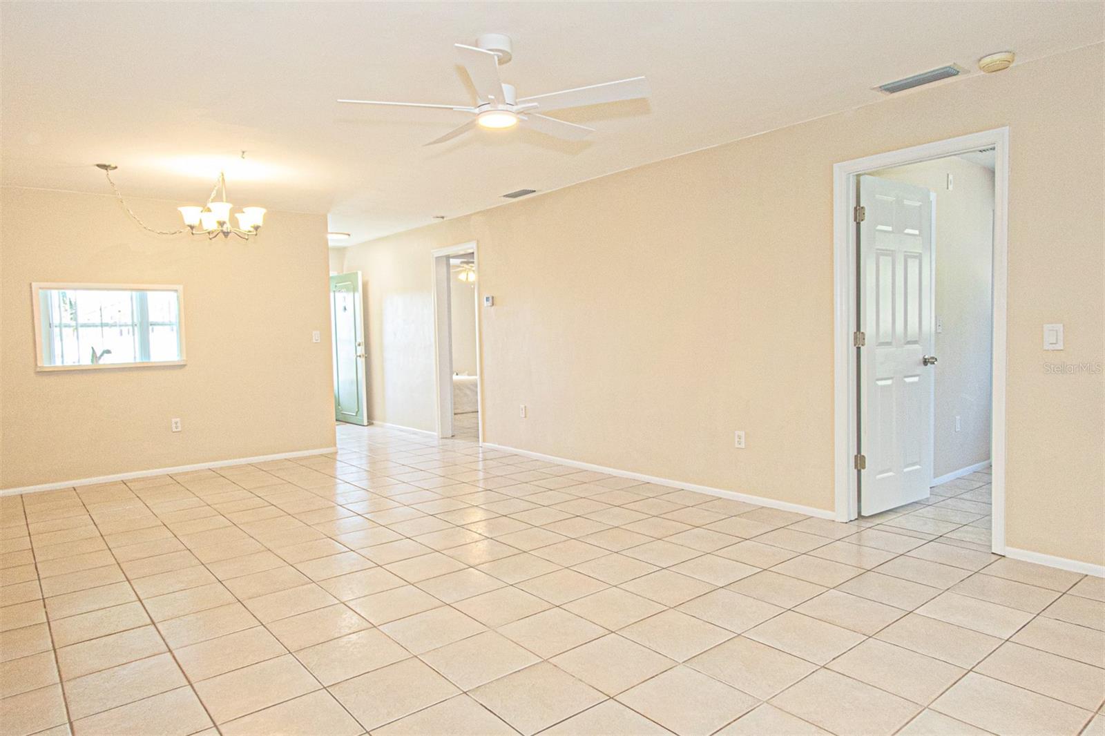 Image 7 of 21 For 1433 Belcher Road F11