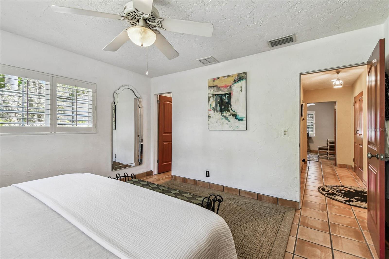 Image 20 of 45 For 266 Lyndhurst Street