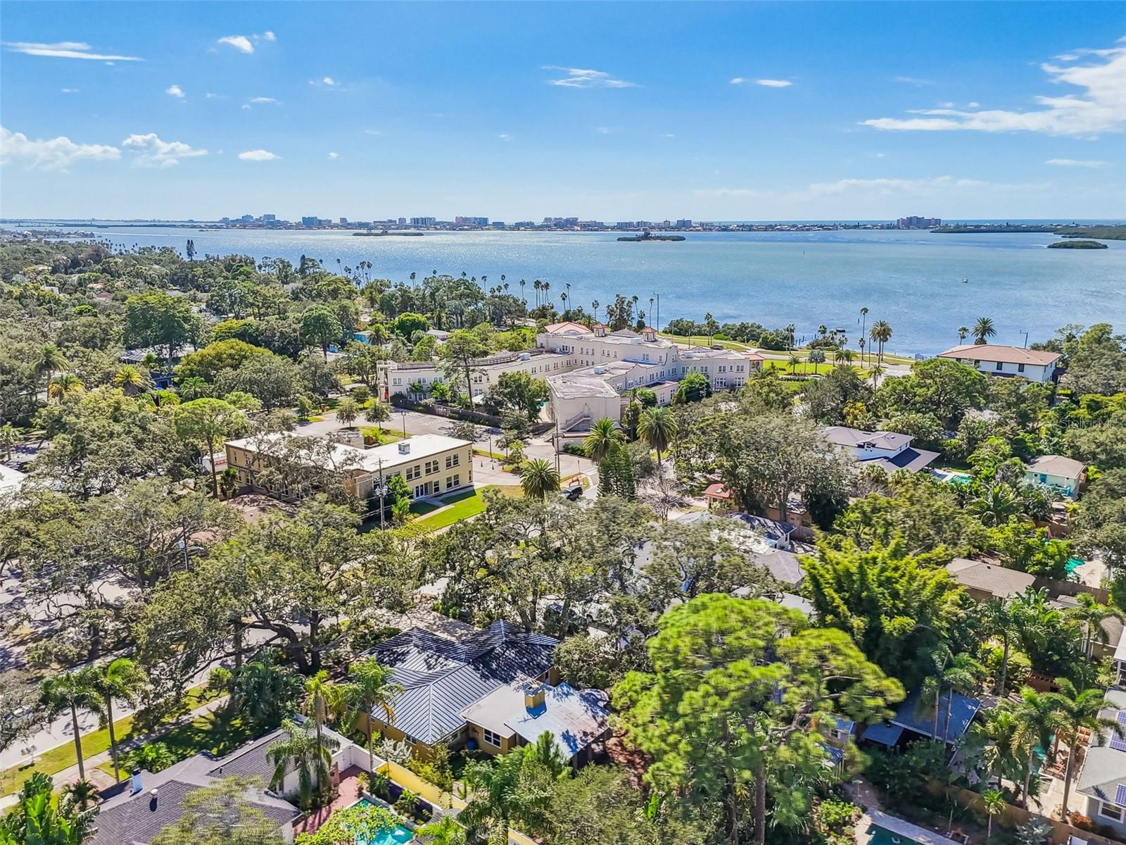Image 41 of 45 For 266 Lyndhurst Street