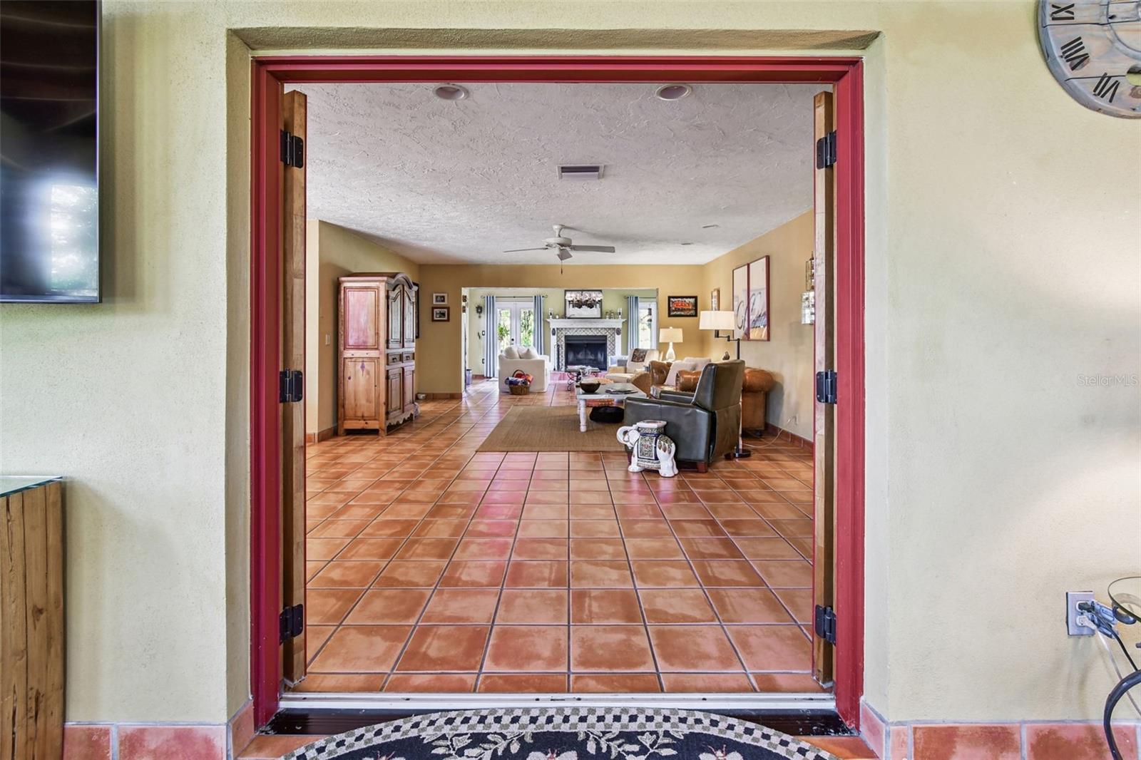 Image 7 of 45 For 266 Lyndhurst Street