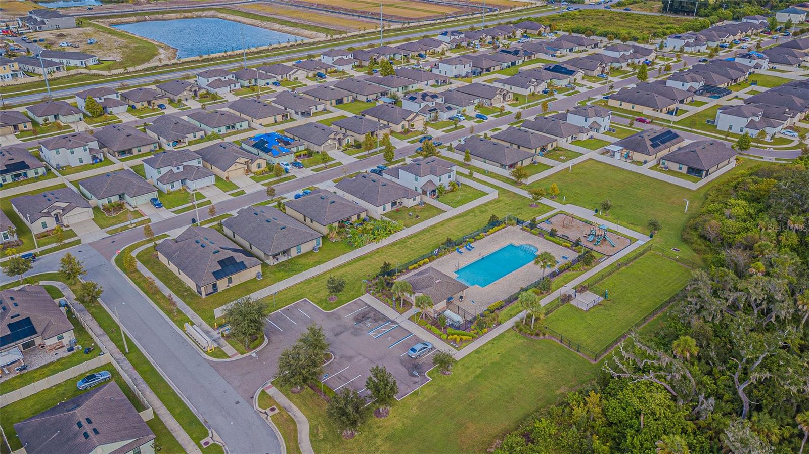 Image 17 of 46 For 1118 Wynnmere Walk Avenue