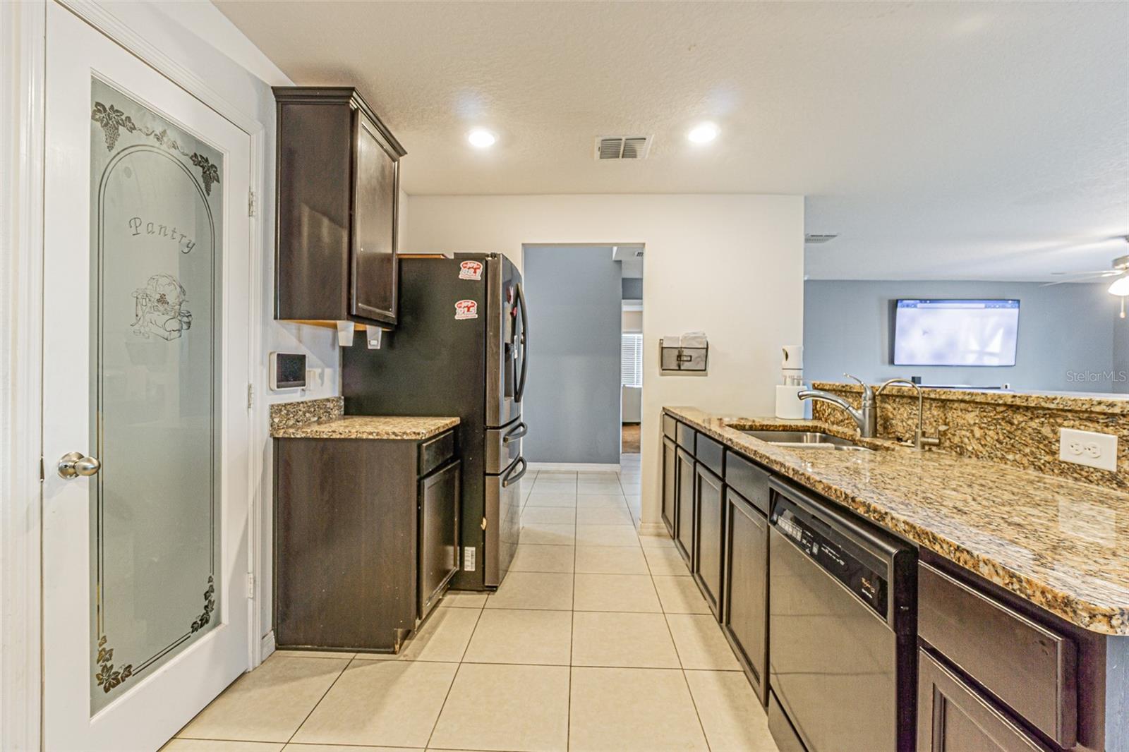 Image 25 of 46 For 1118 Wynnmere Walk Avenue