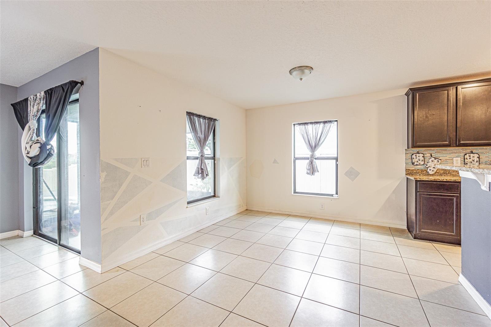 Image 28 of 46 For 1118 Wynnmere Walk Avenue