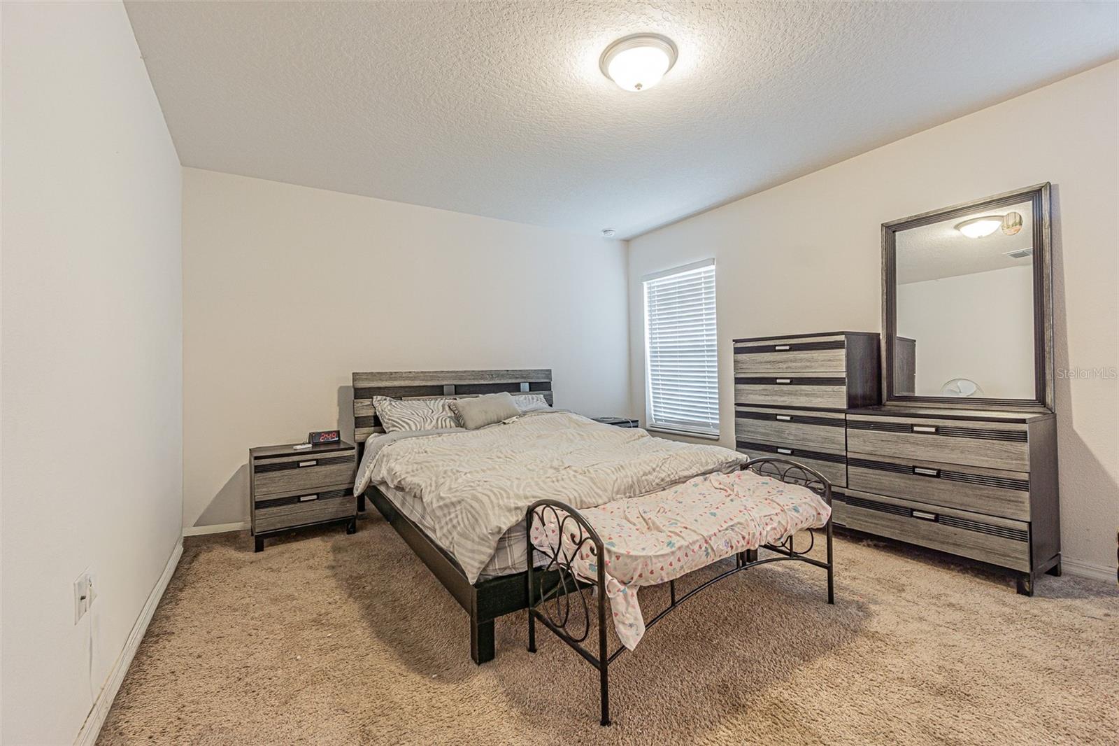 Image 32 of 46 For 1118 Wynnmere Walk Avenue