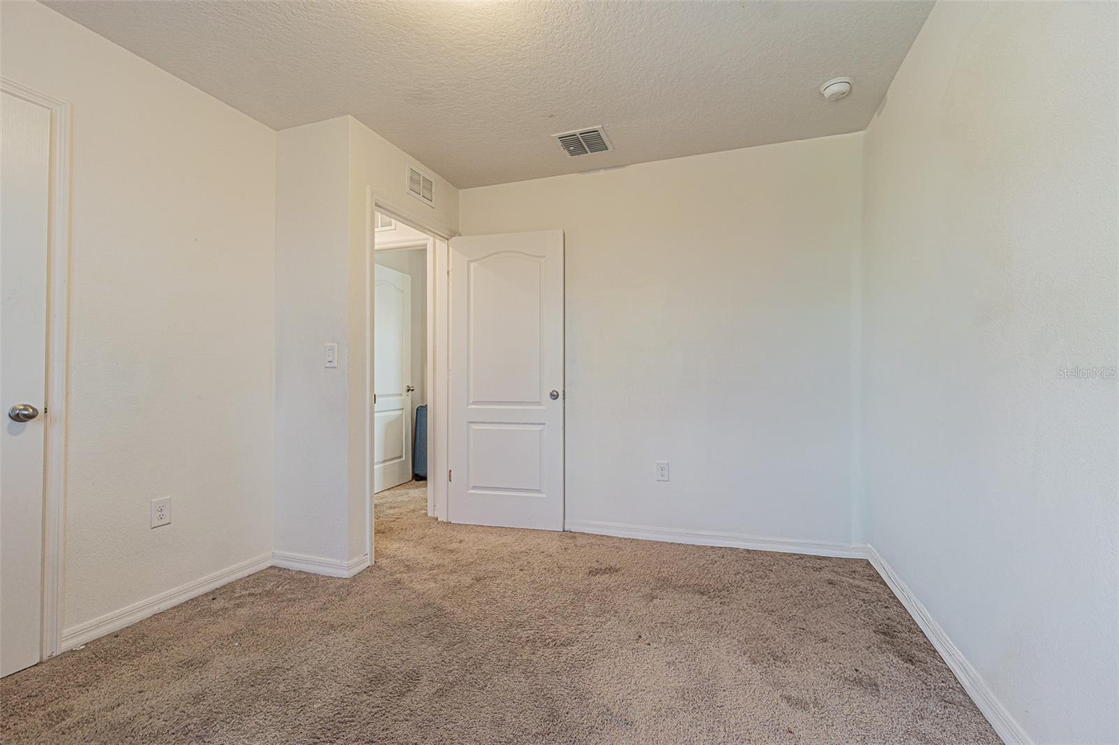 Image 41 of 46 For 1118 Wynnmere Walk Avenue