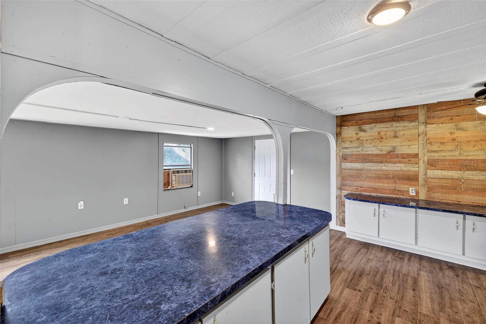 Image 12 of 38 For 37016 Waterside Drive