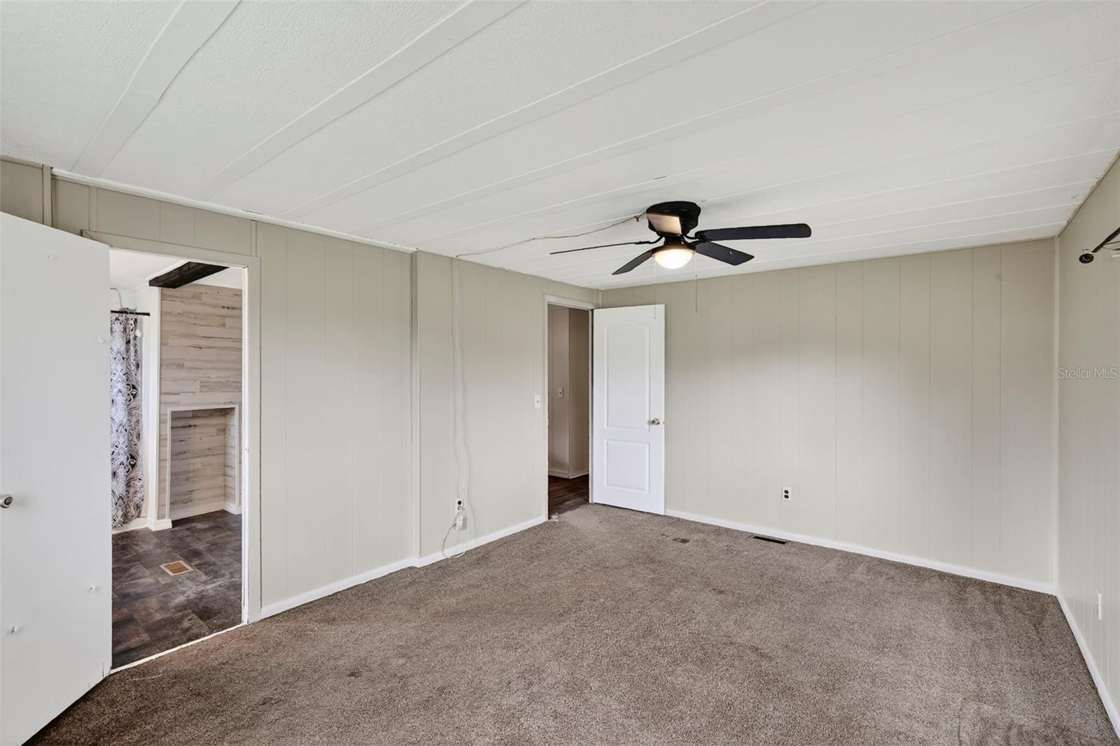 Image 16 of 38 For 37016 Waterside Drive