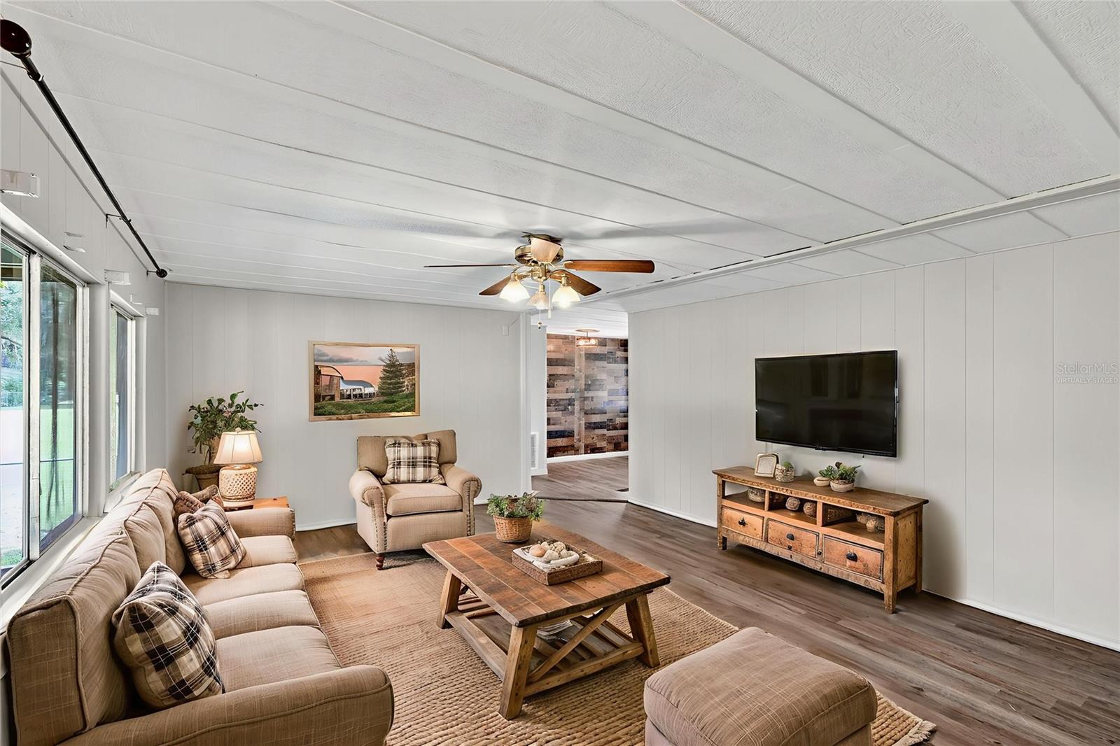 Image 5 of 38 For 37016 Waterside Drive