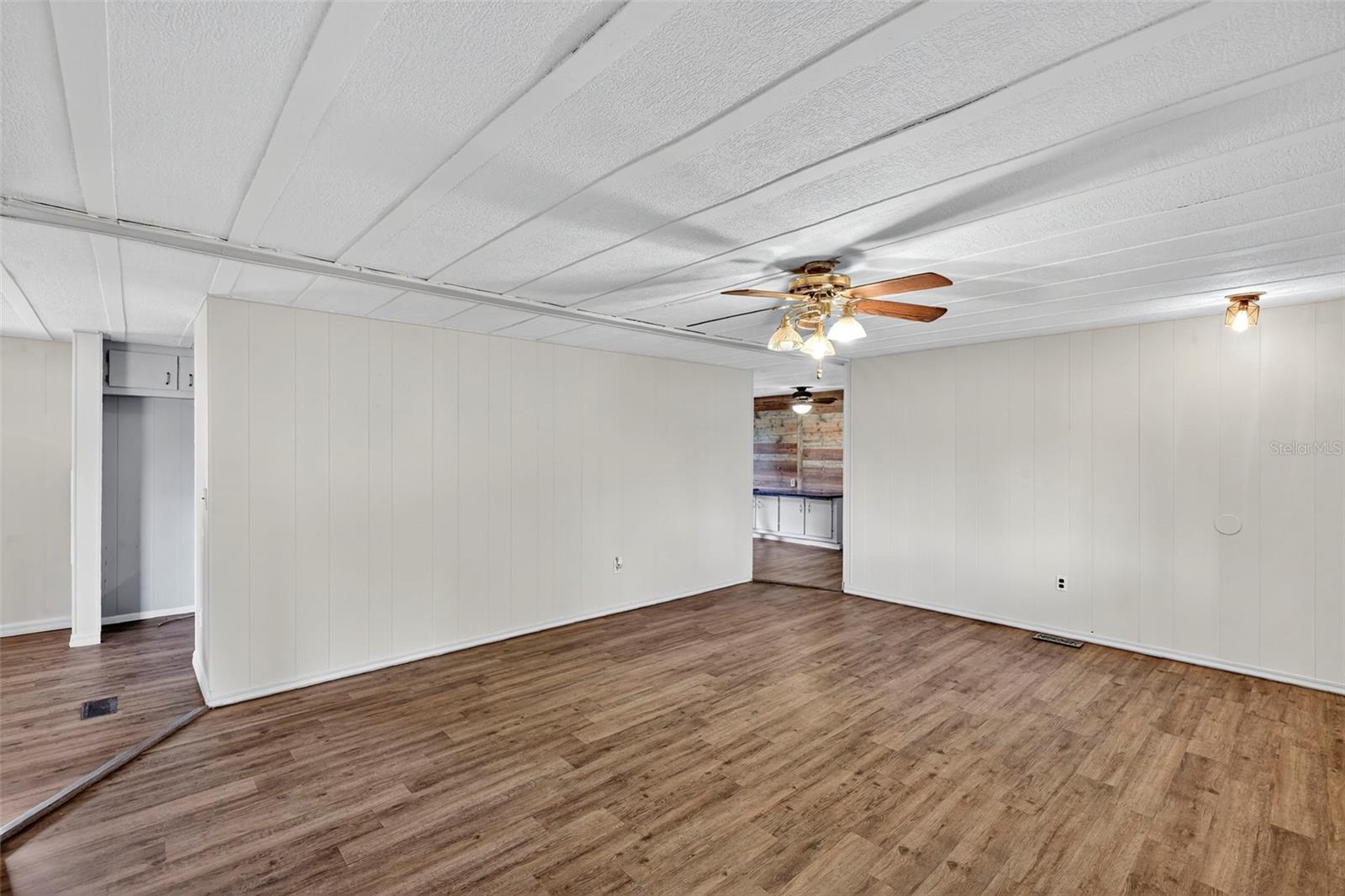 Image 6 of 38 For 37016 Waterside Drive