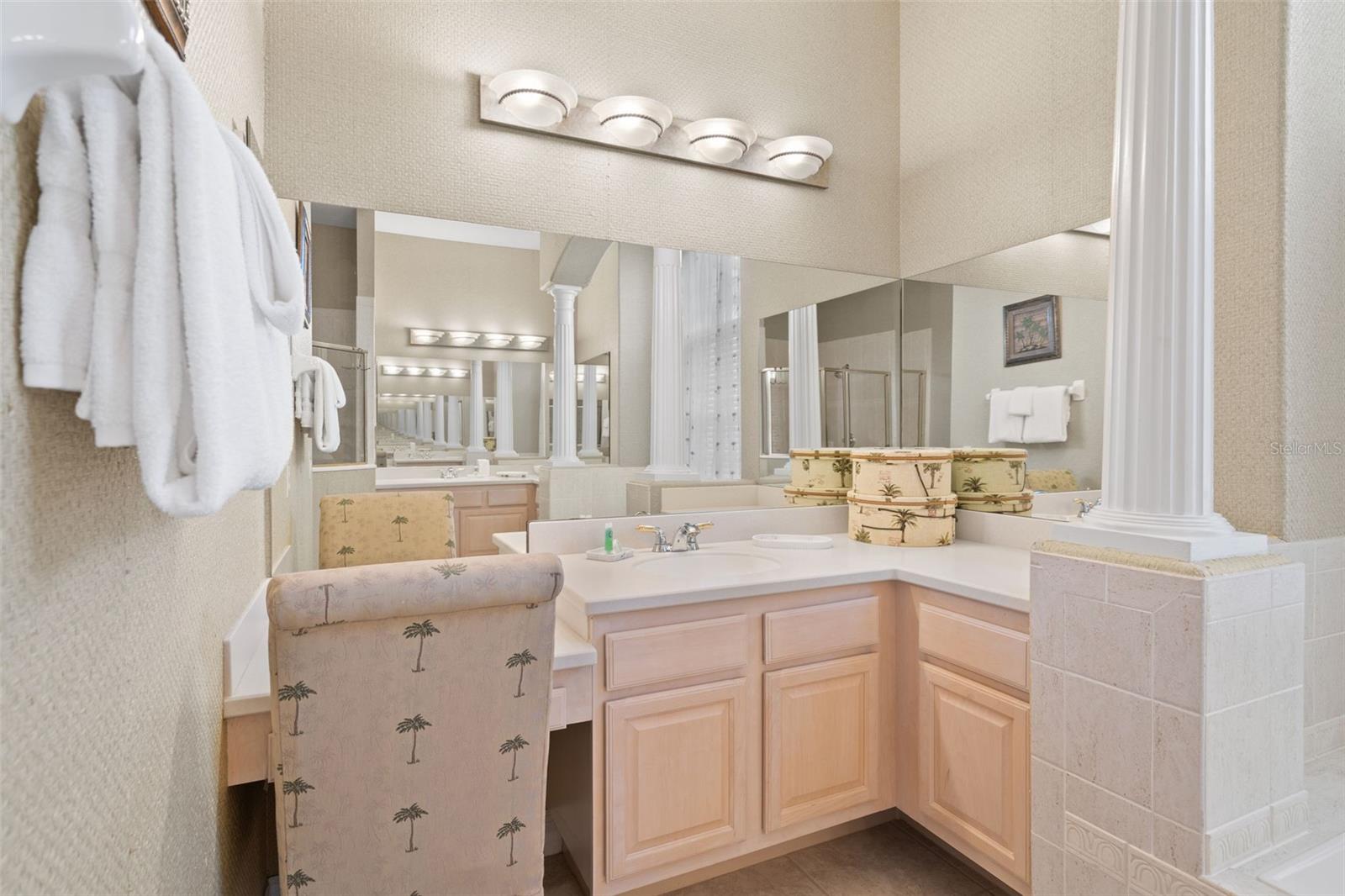 Image 19 of 50 For 7939 Sea Pearl Circle