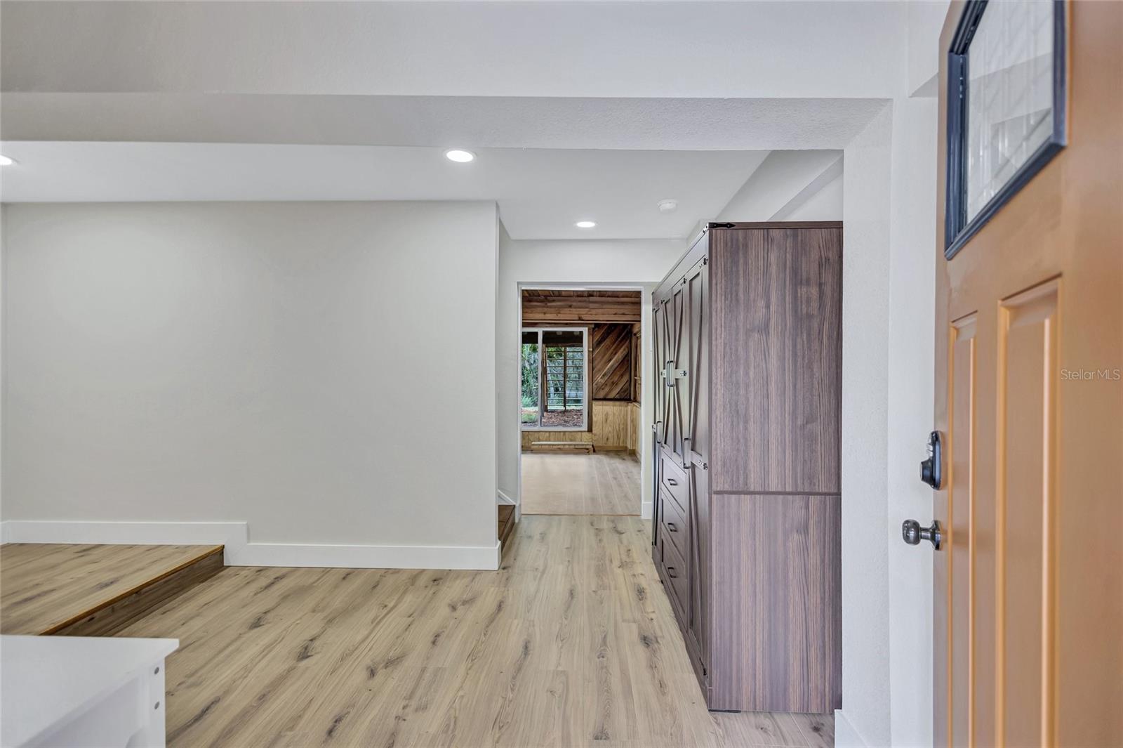 Image 10 of 67 For 4234 Alafia Boulevard