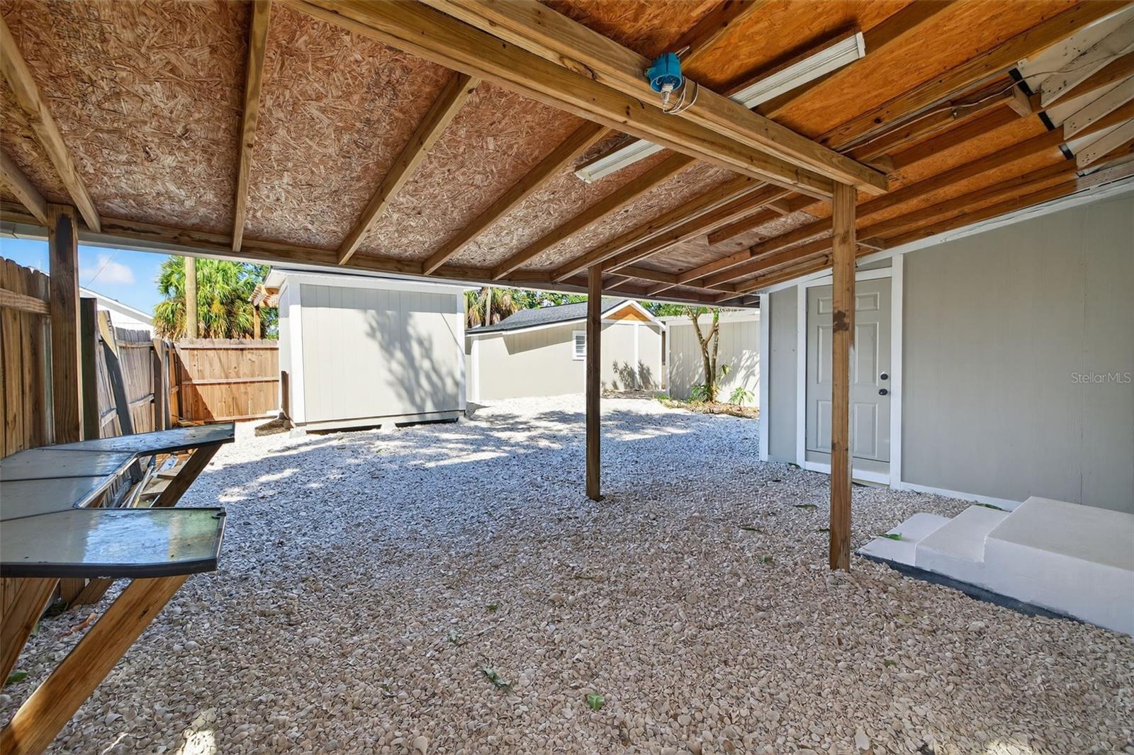 Image 20 of 41 For 2725 14th Avenue S