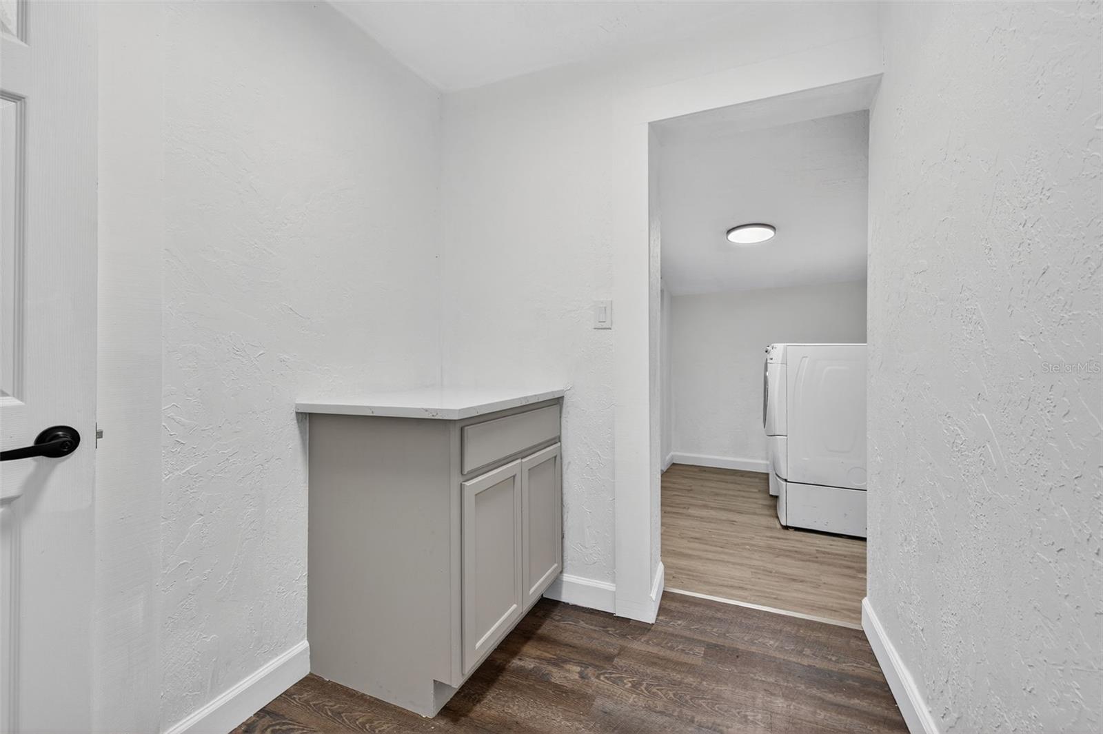 Image 17 of 40 For 2725 14th Avenue S