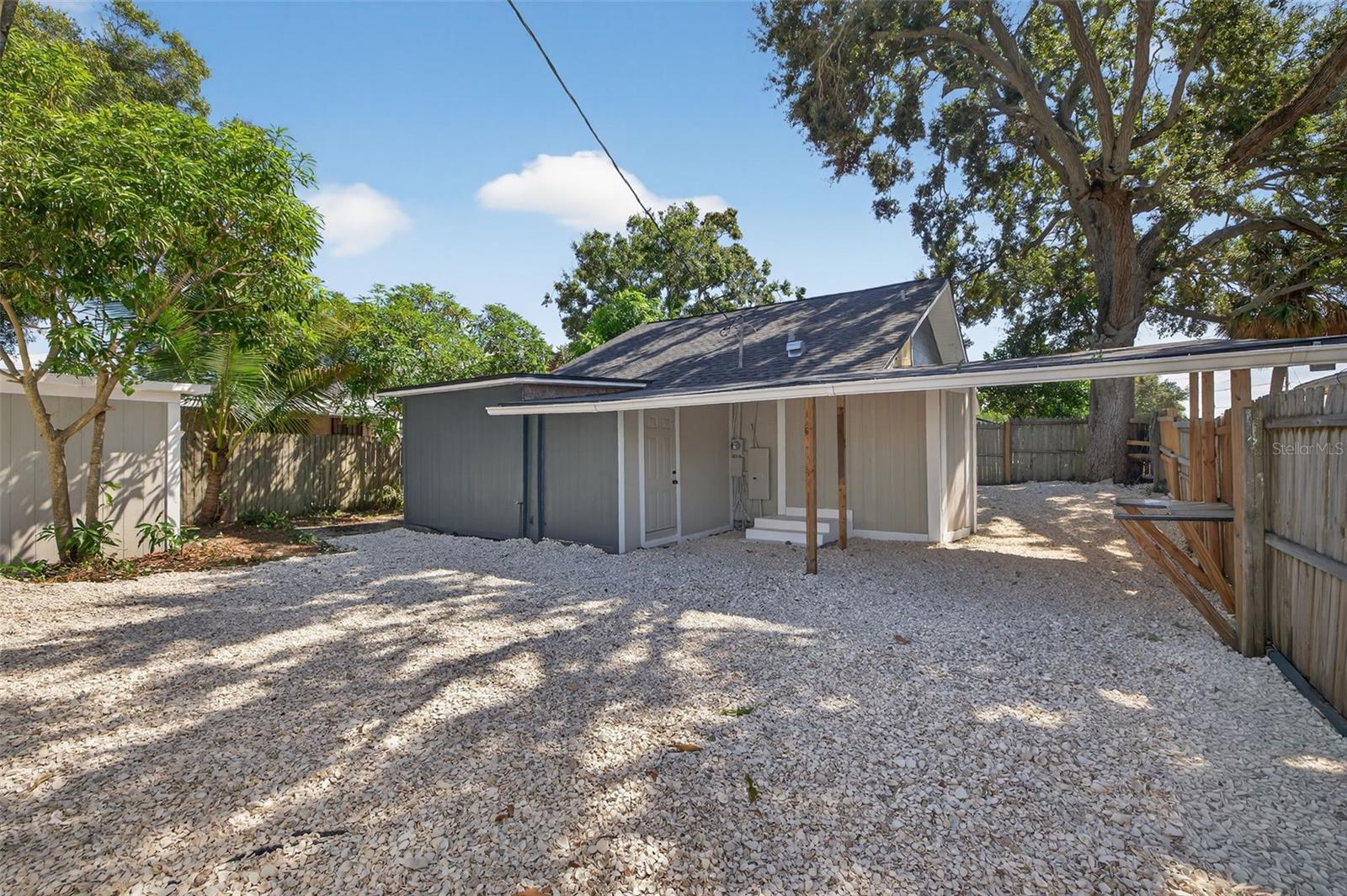 Image 23 of 40 For 2725 14th Avenue S