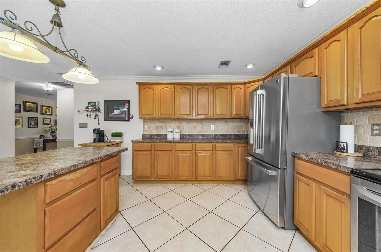 Image 10 of 61 For 8329 Broken Willow Lane