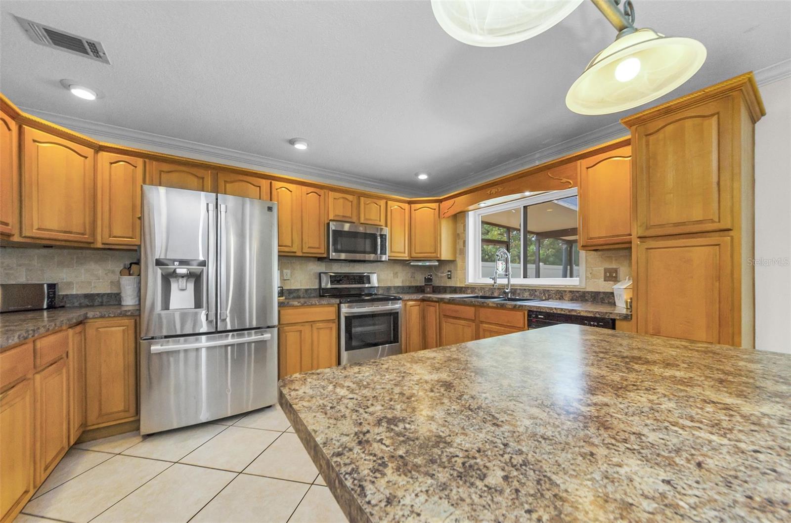 Image 11 of 61 For 8329 Broken Willow Lane