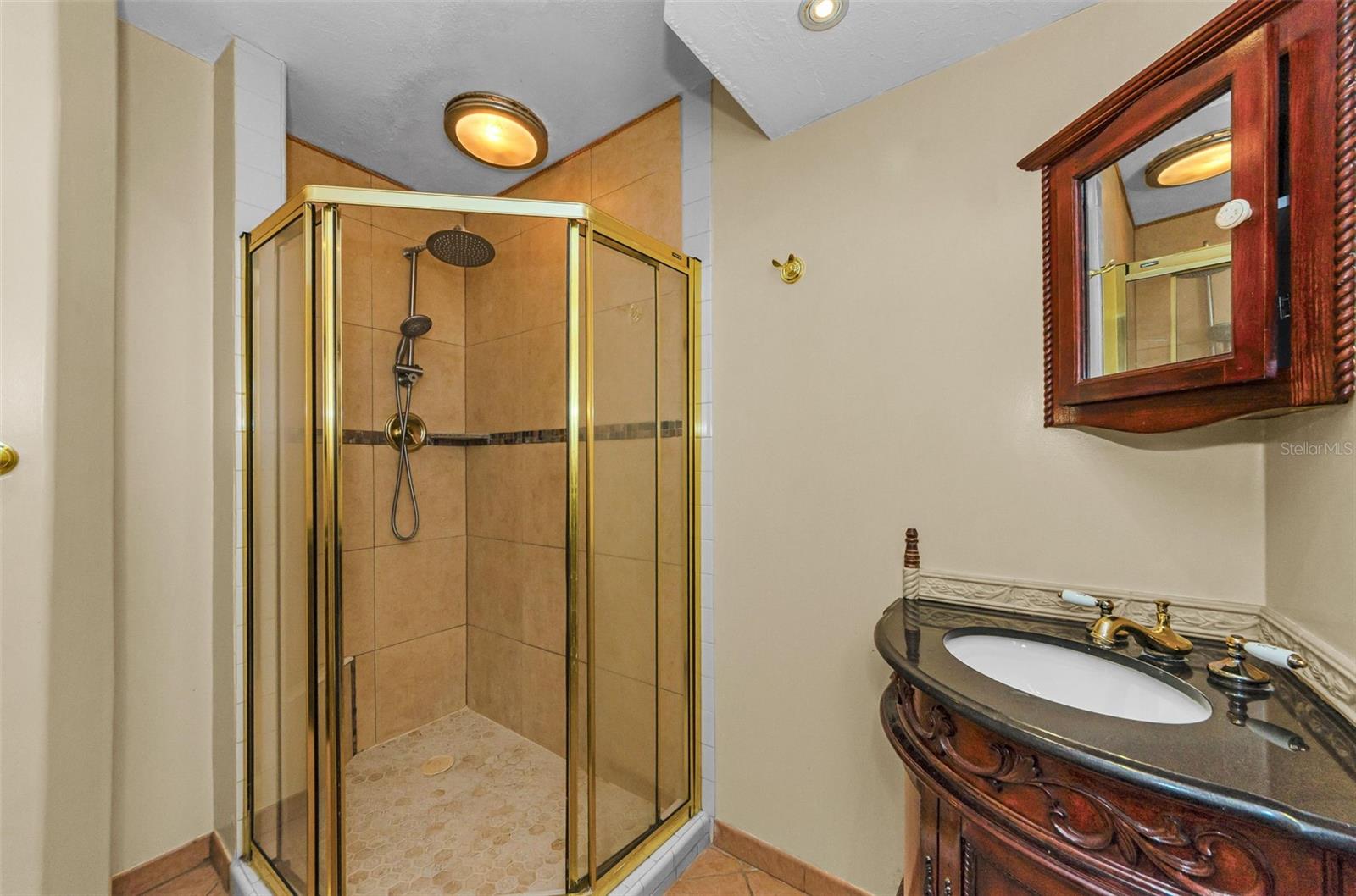 Image 36 of 61 For 8329 Broken Willow Lane