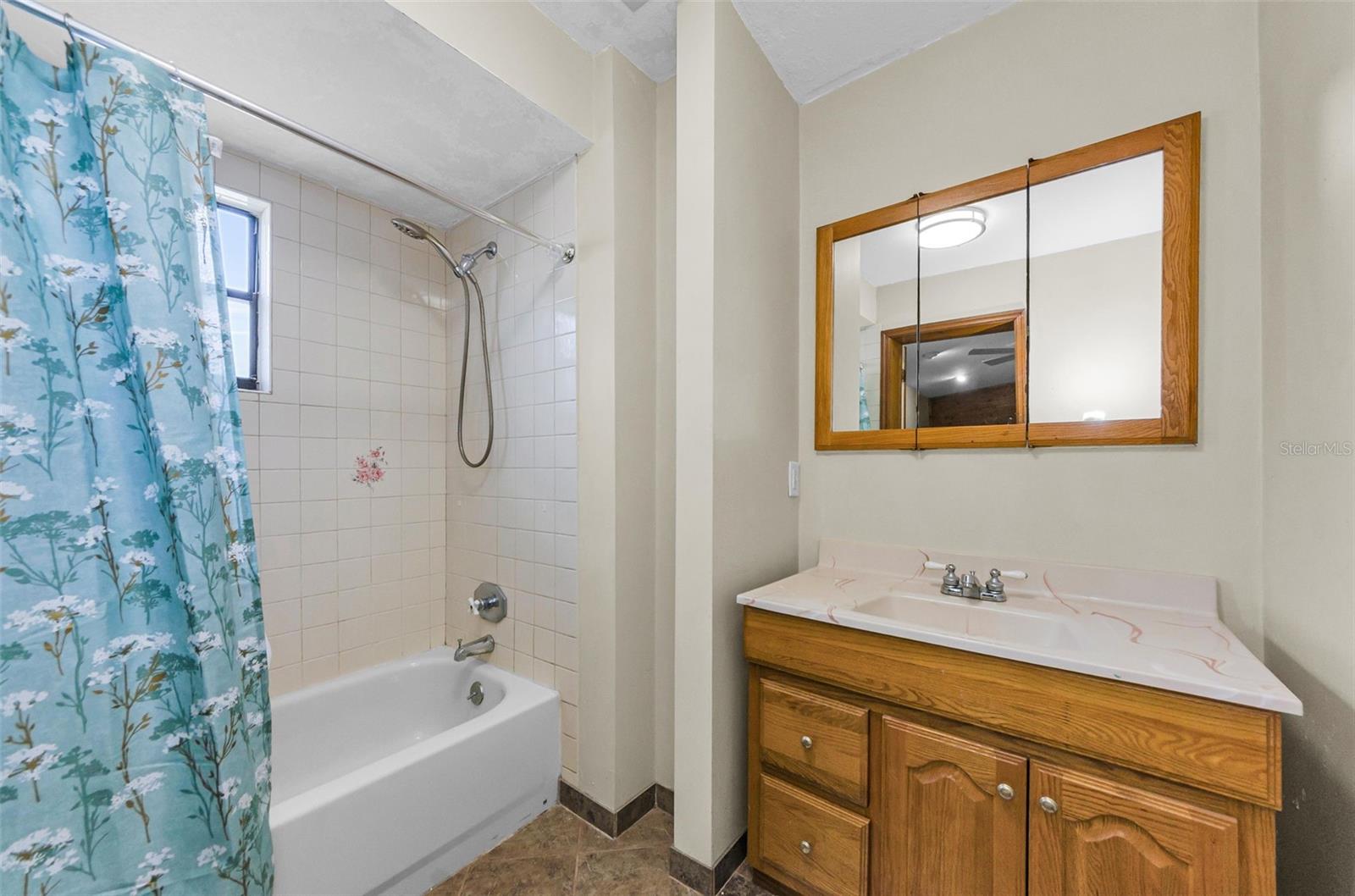 Image 39 of 61 For 8329 Broken Willow Lane
