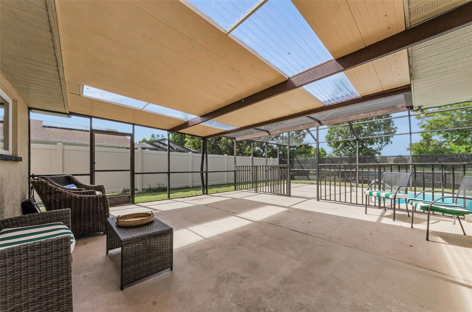 Image 45 of 61 For 8329 Broken Willow Lane