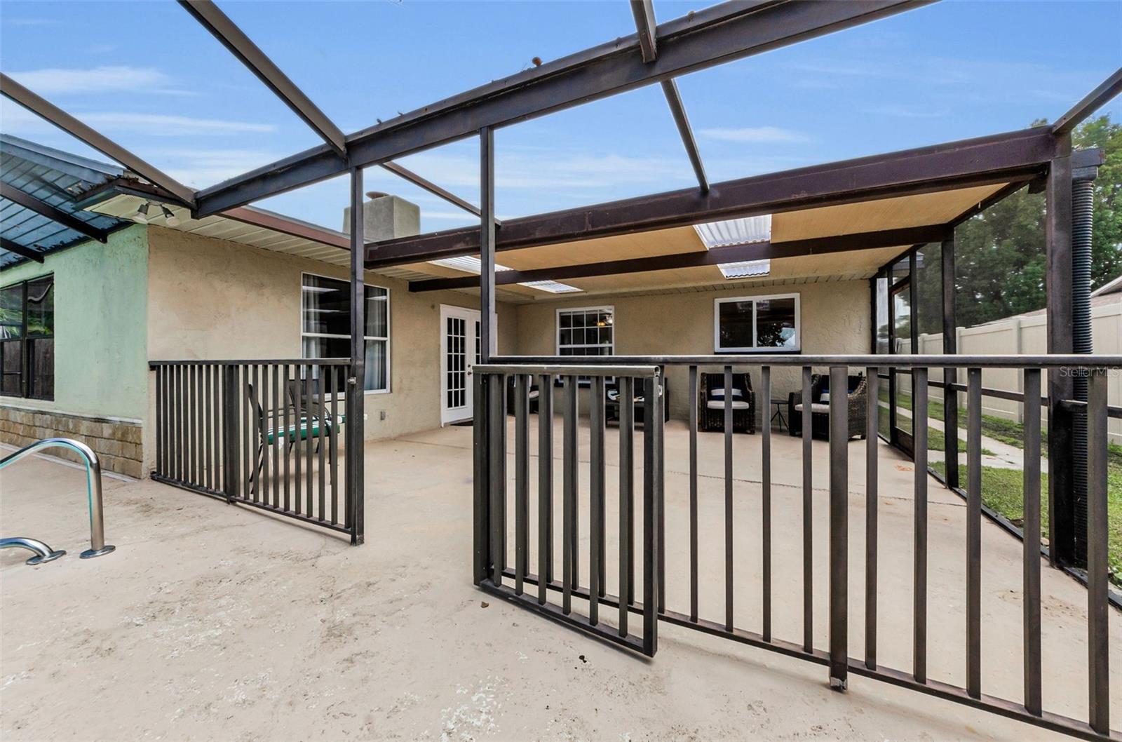 Image 47 of 61 For 8329 Broken Willow Lane