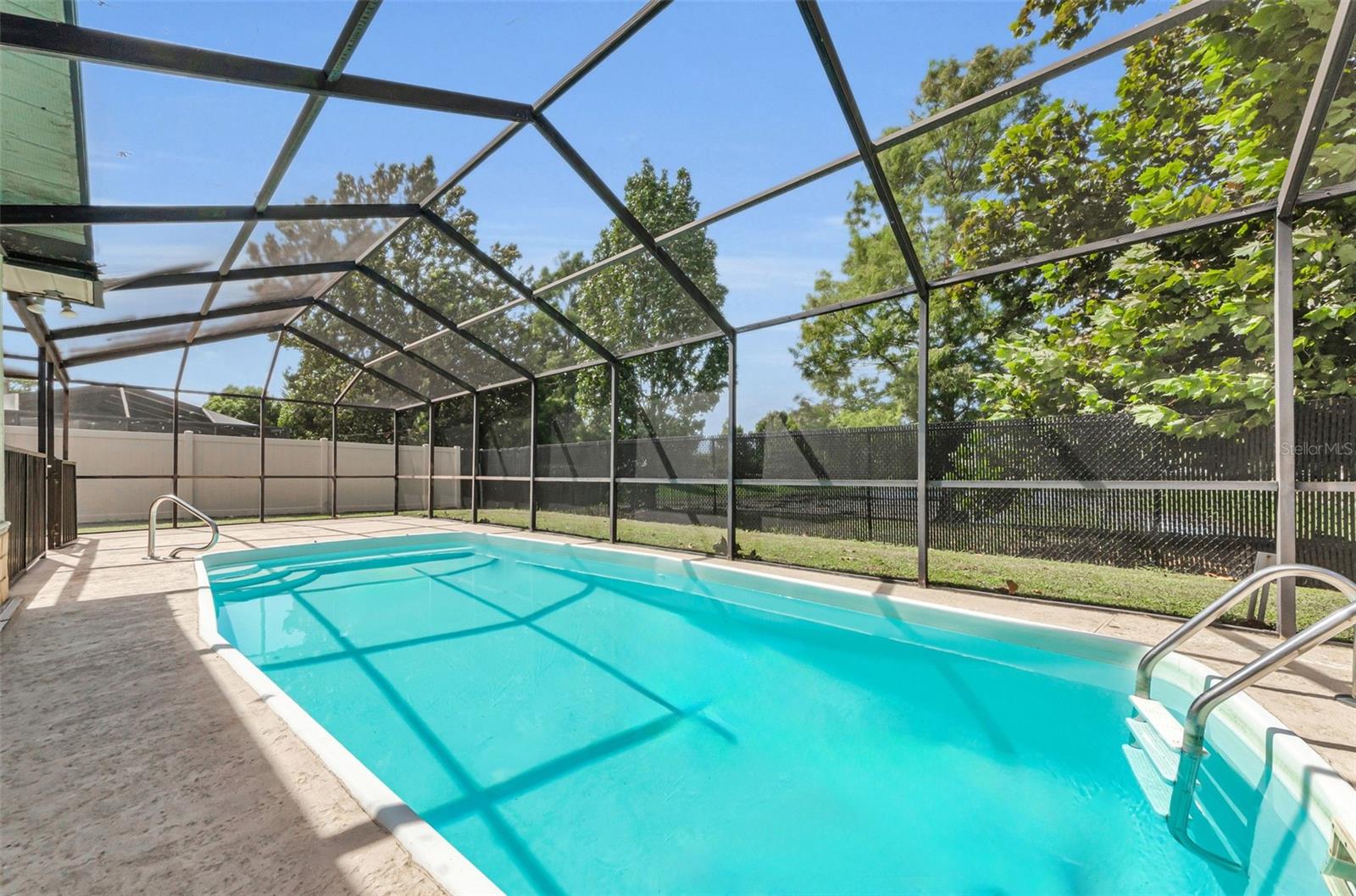 Image 50 of 61 For 8329 Broken Willow Lane