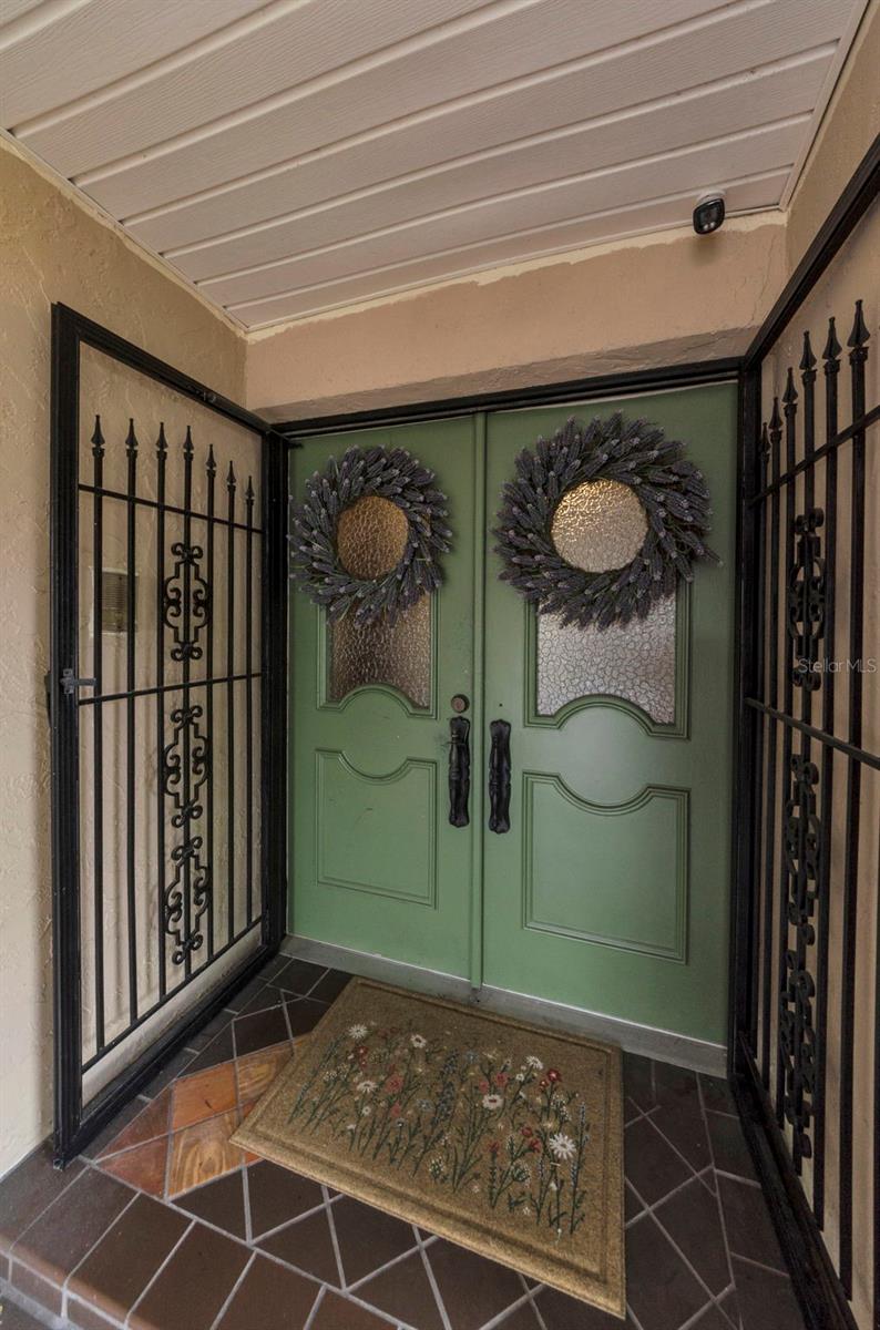 Image 6 of 61 For 8329 Broken Willow Lane