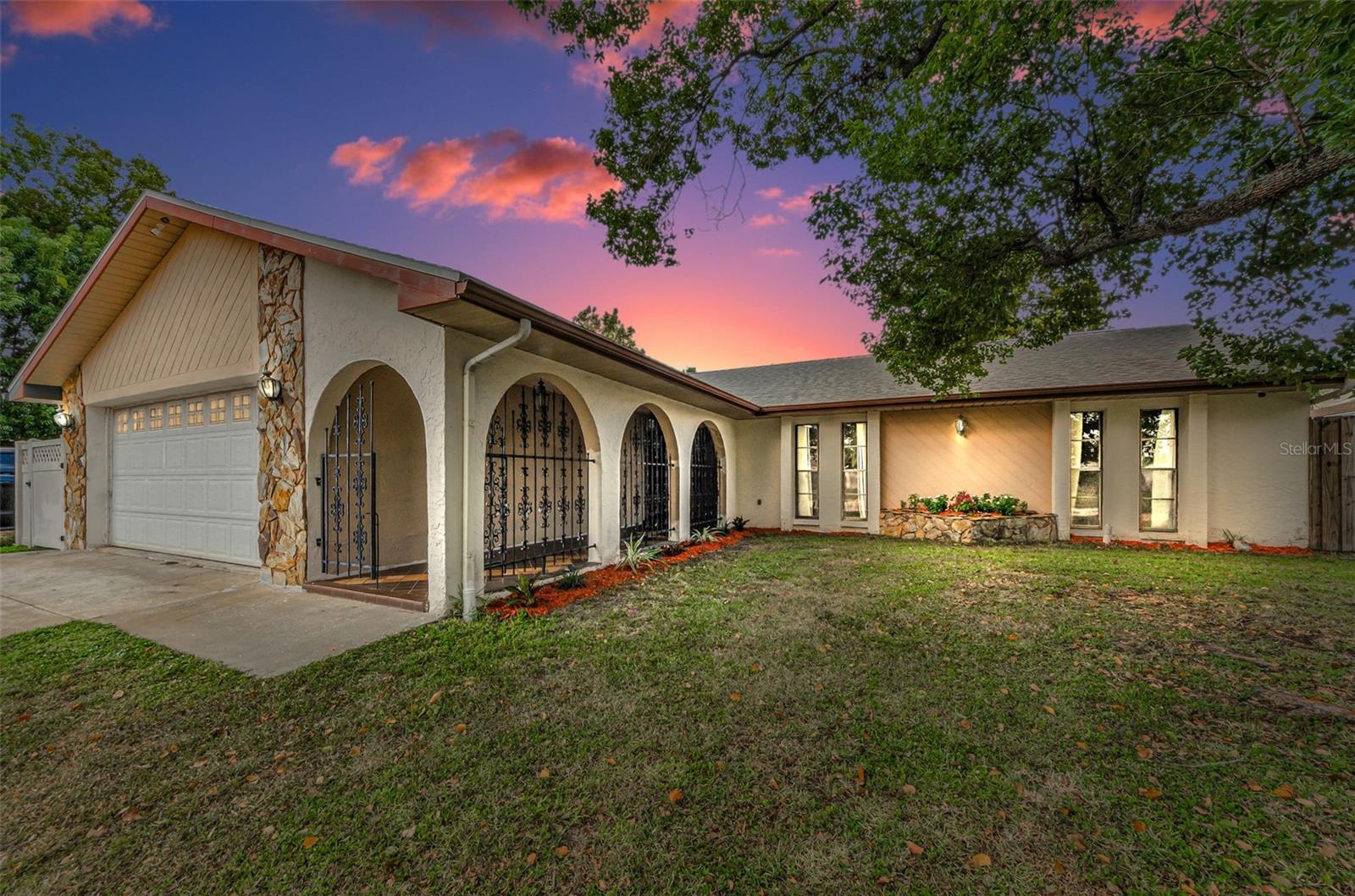 Image 60 of 61 For 8329 Broken Willow Lane