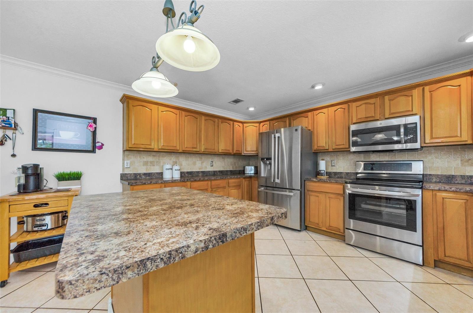Image 9 of 61 For 8329 Broken Willow Lane