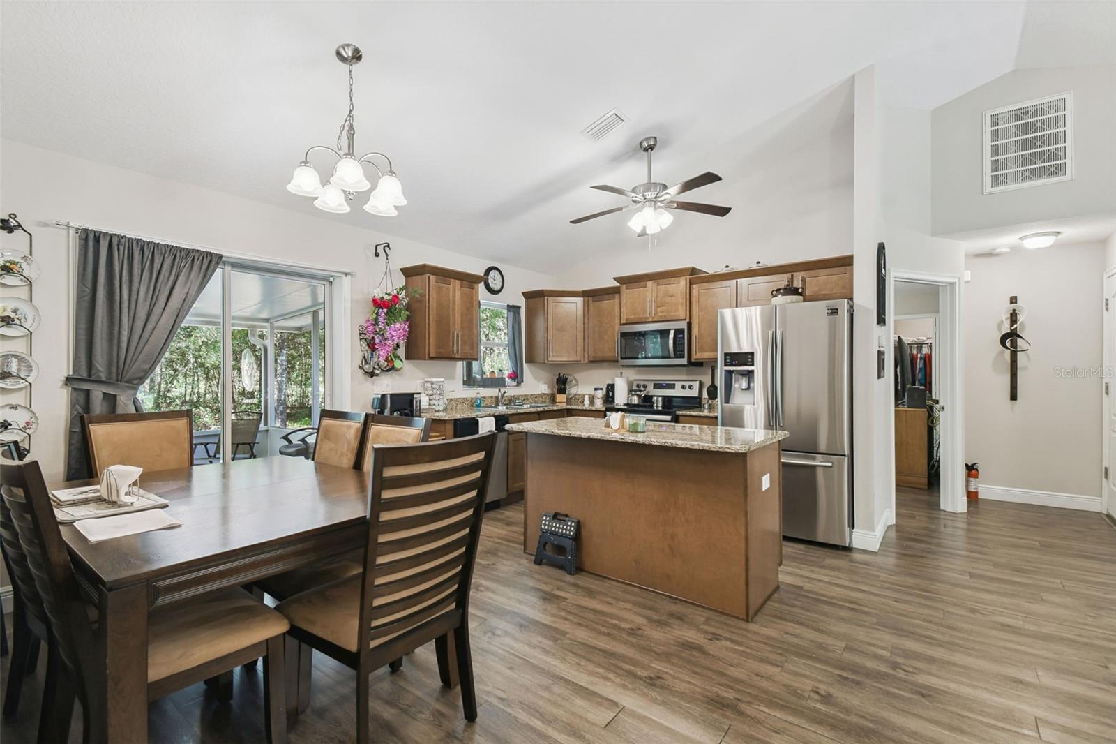 Image 15 of 85 For 10005 Ocean Drive